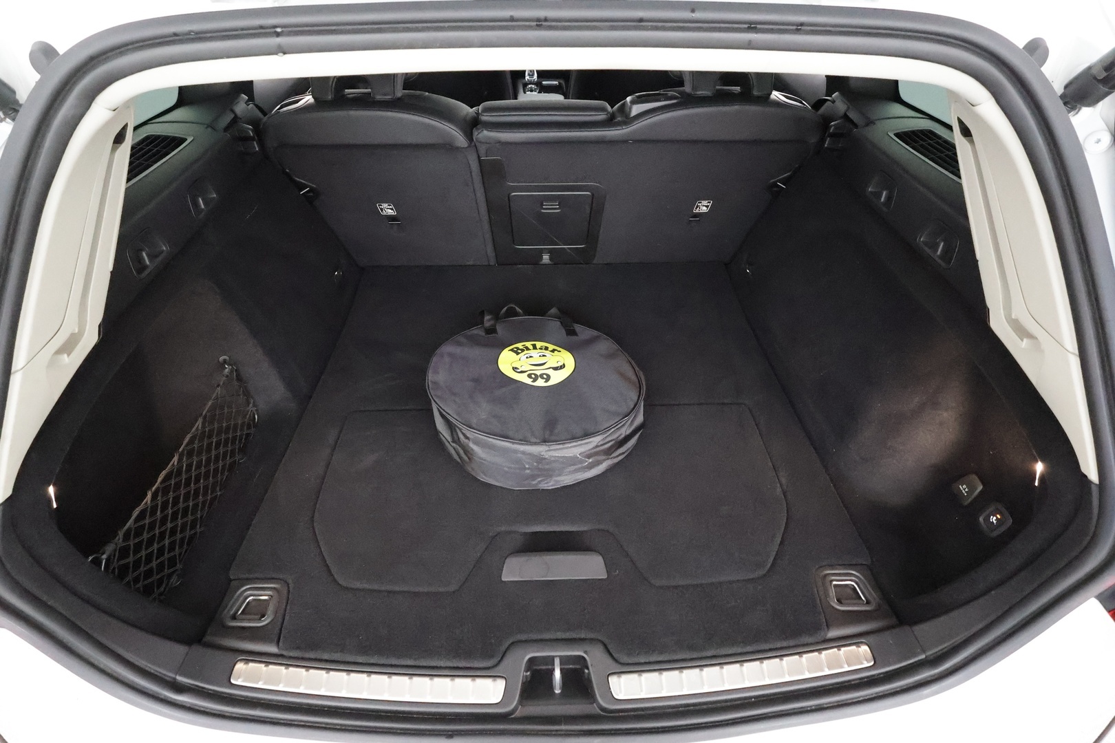 VOLVO V60 2022