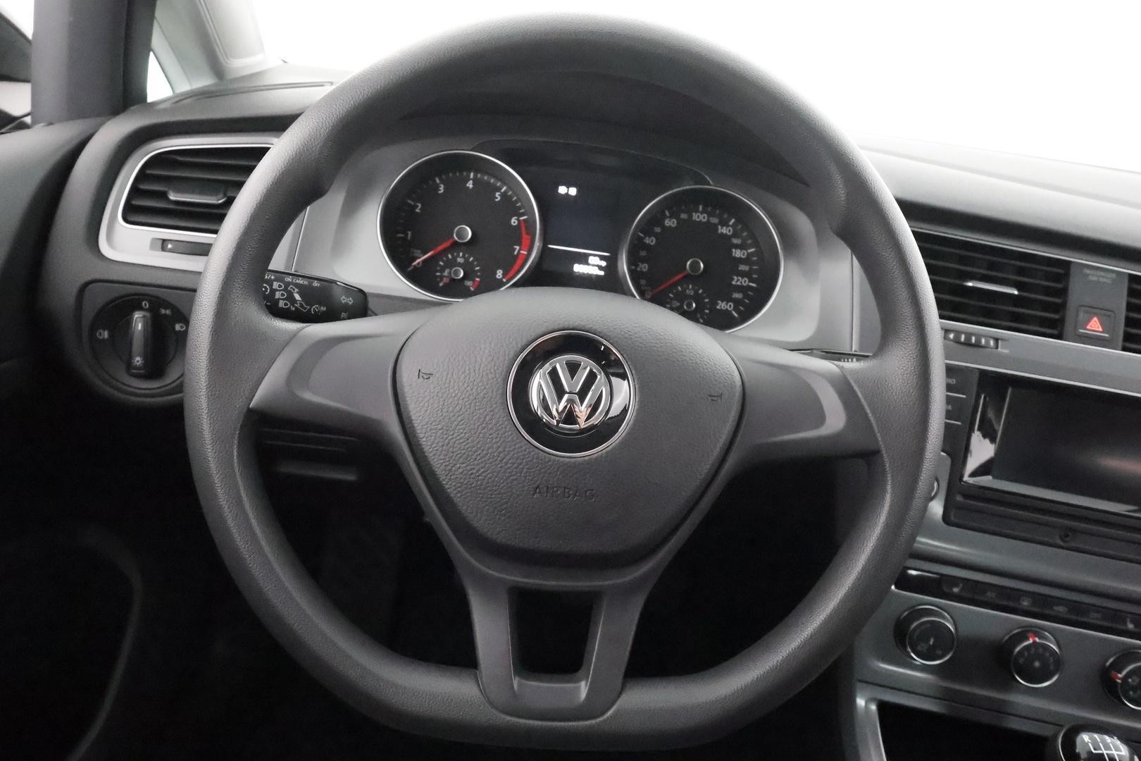 VOLKSWAGEN Golf 2016