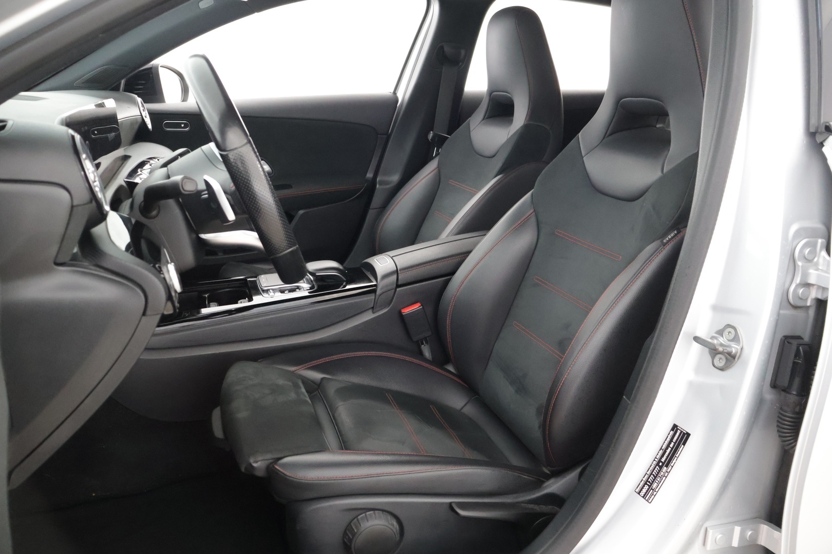 MERCEDES-BENZ A 2019