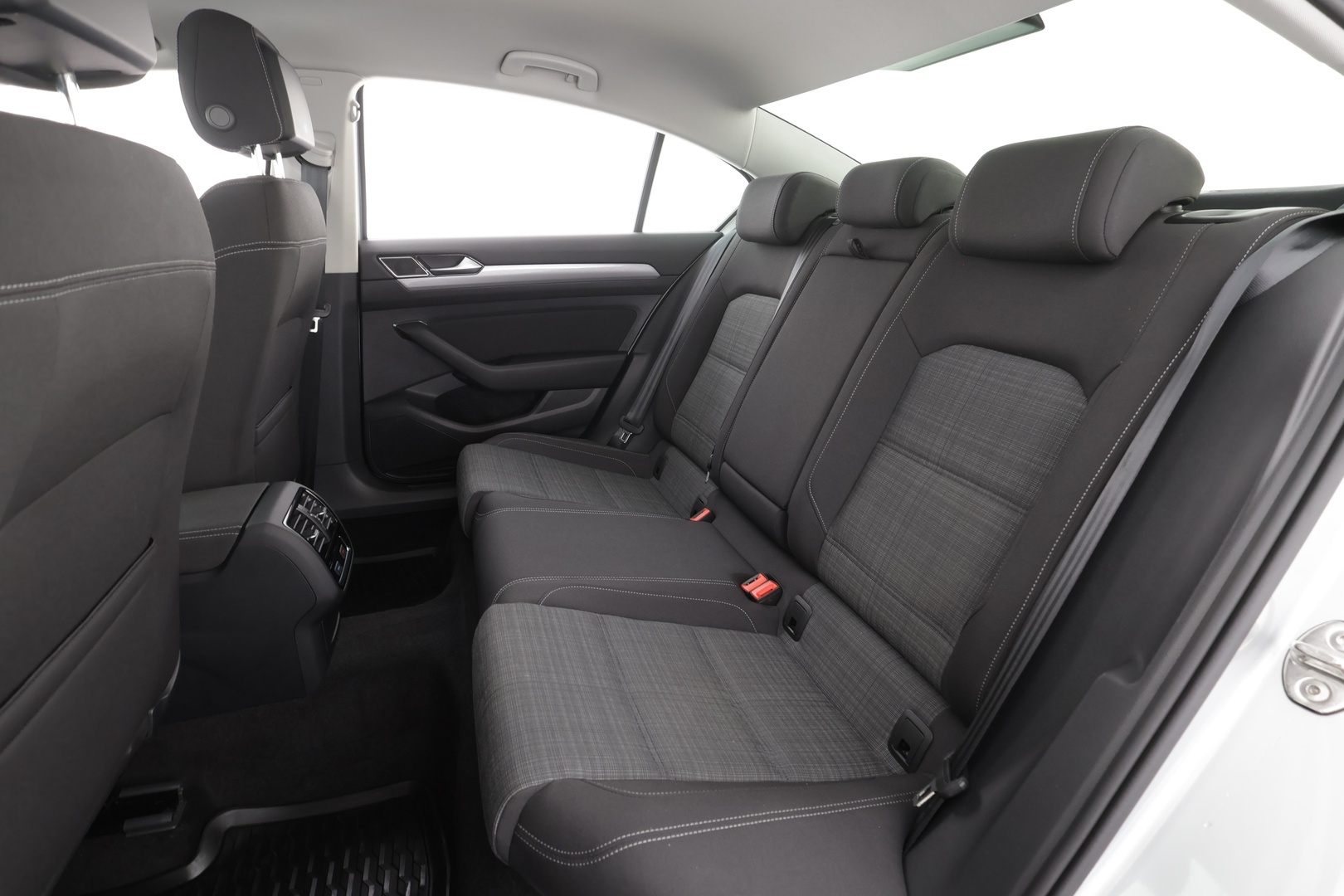 VOLKSWAGEN Passat 2021