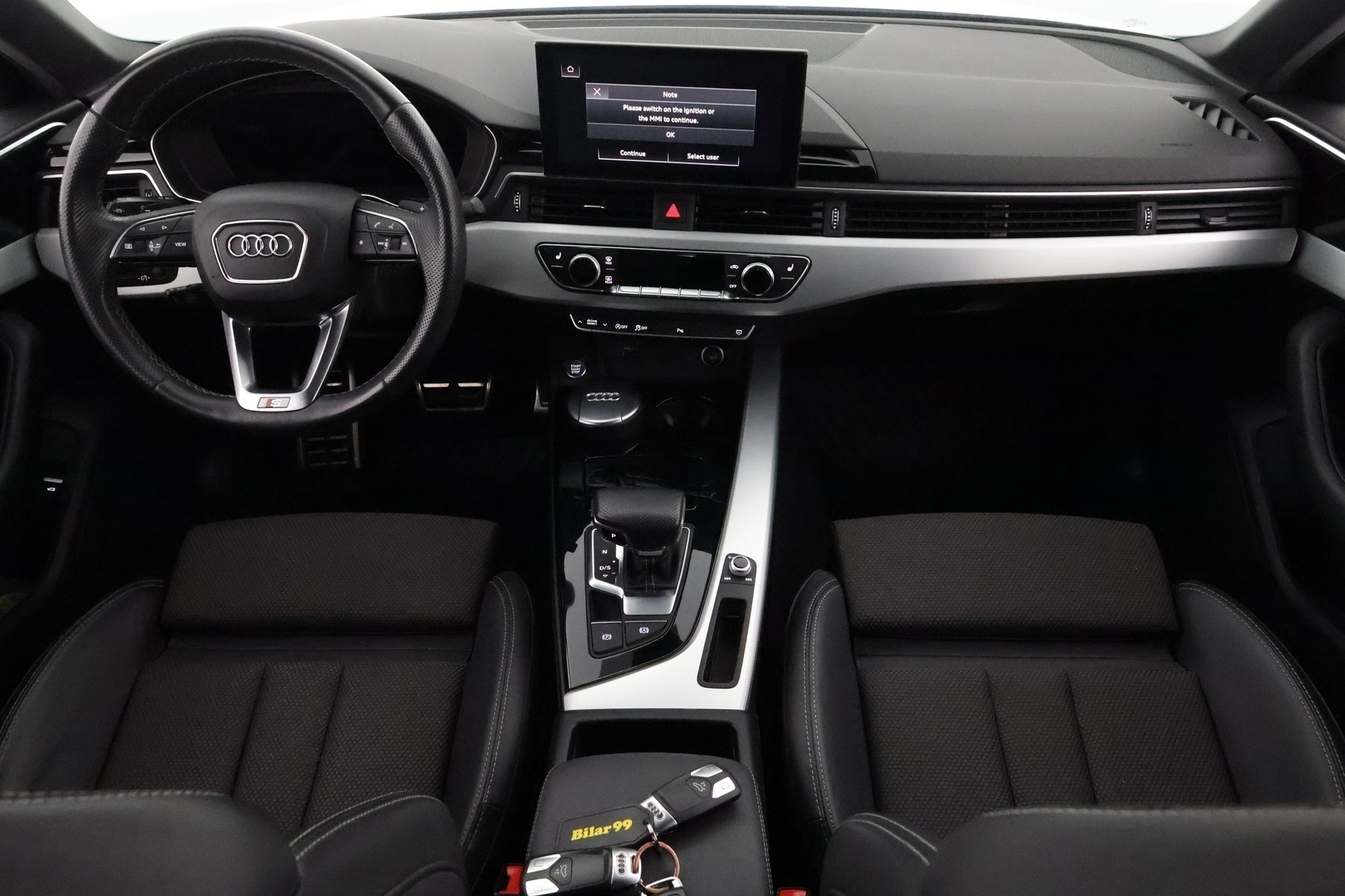 AUDI A4 2021