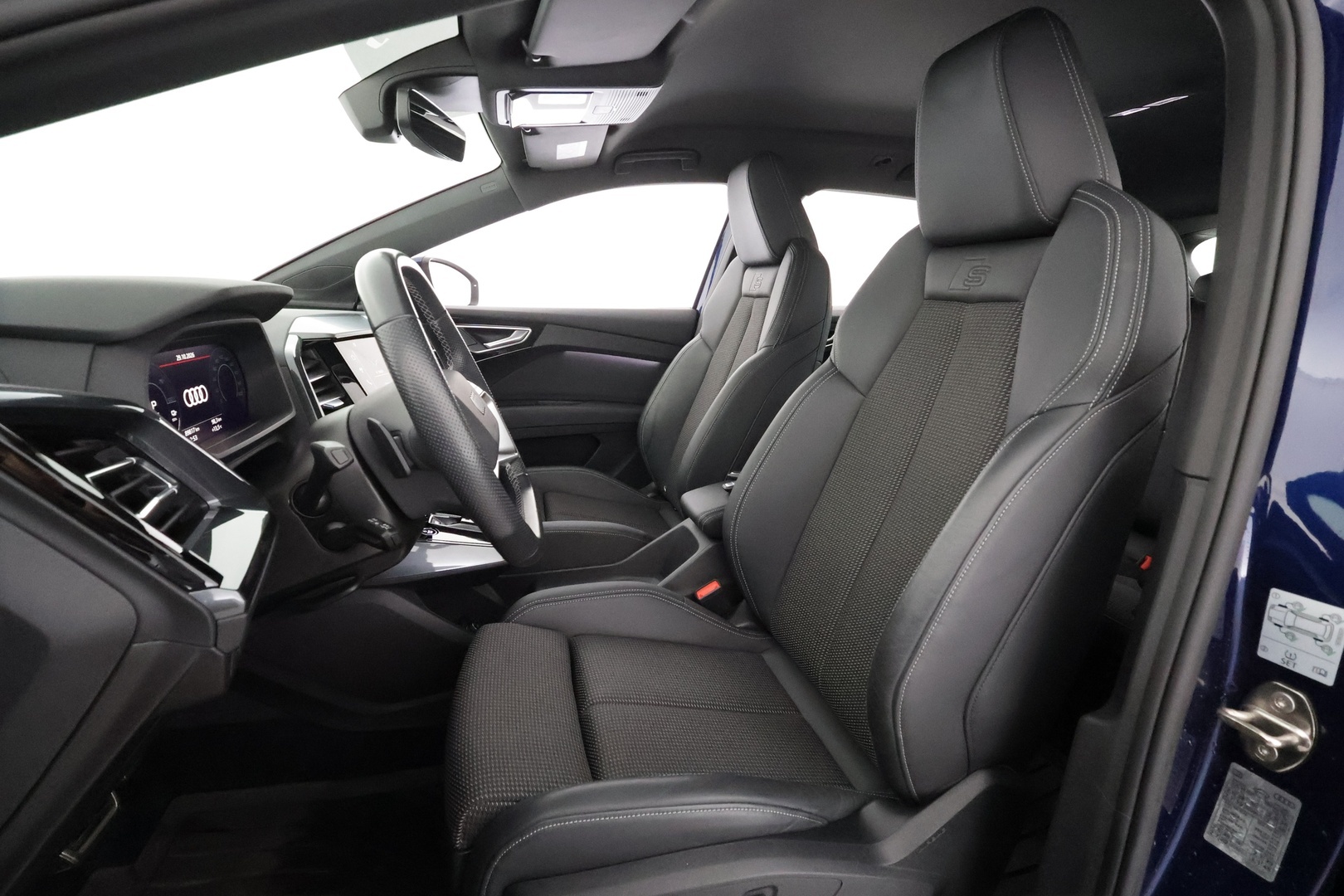 AUDI Q4 e-tron 2023