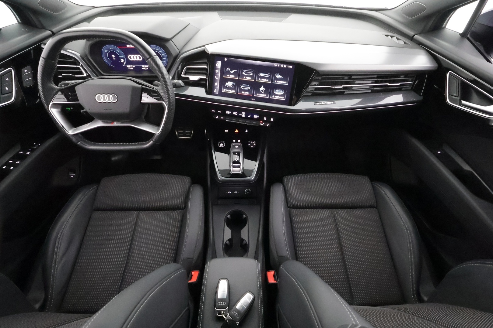 AUDI Q4 e-tron 2023