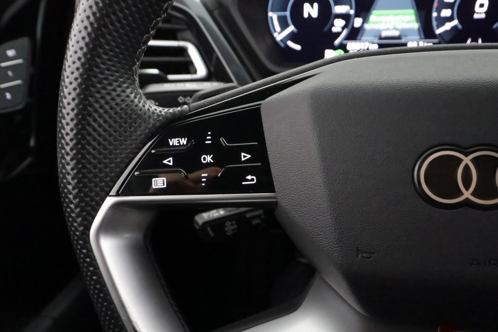 AUDI Q4 e-tron 2023