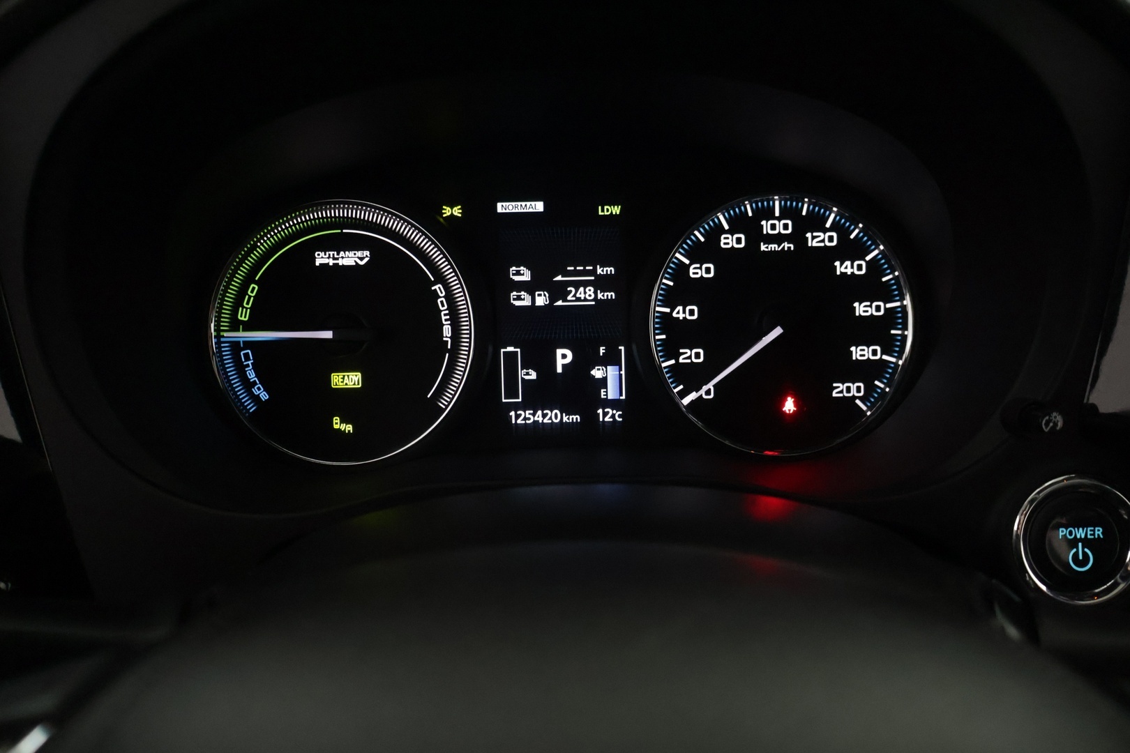 MITSUBISHI Outlander 2018