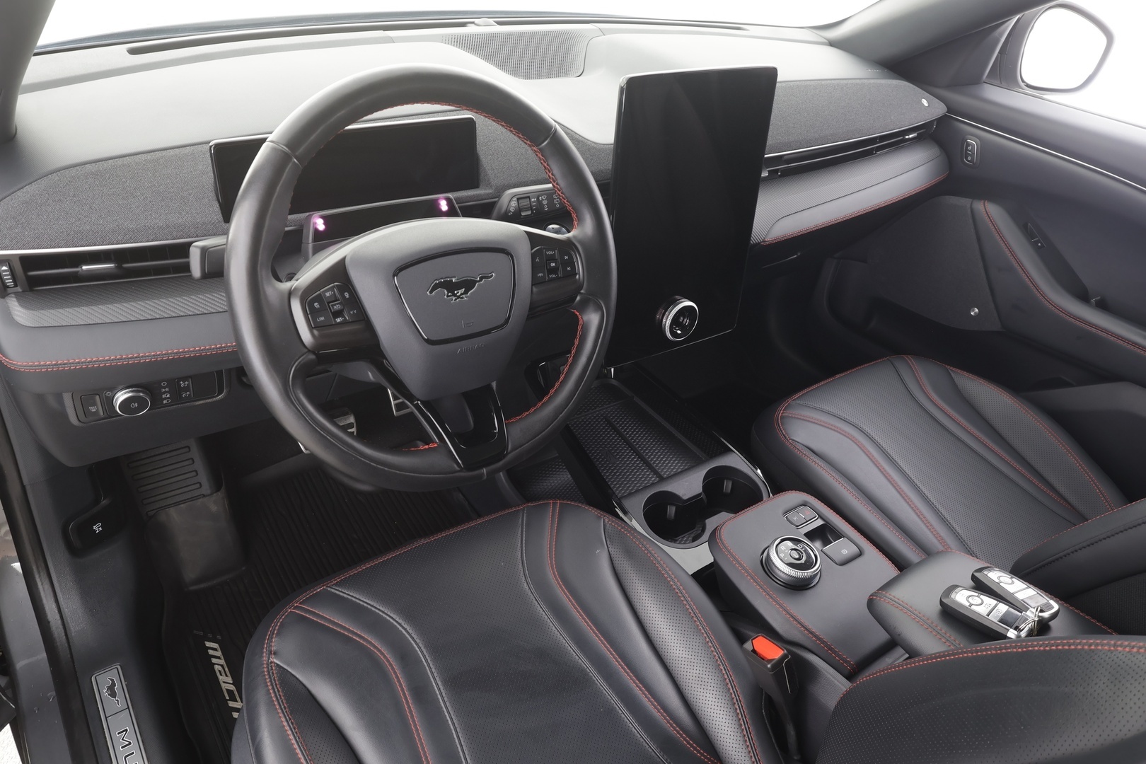 FORD Mustang Mach-E 2021