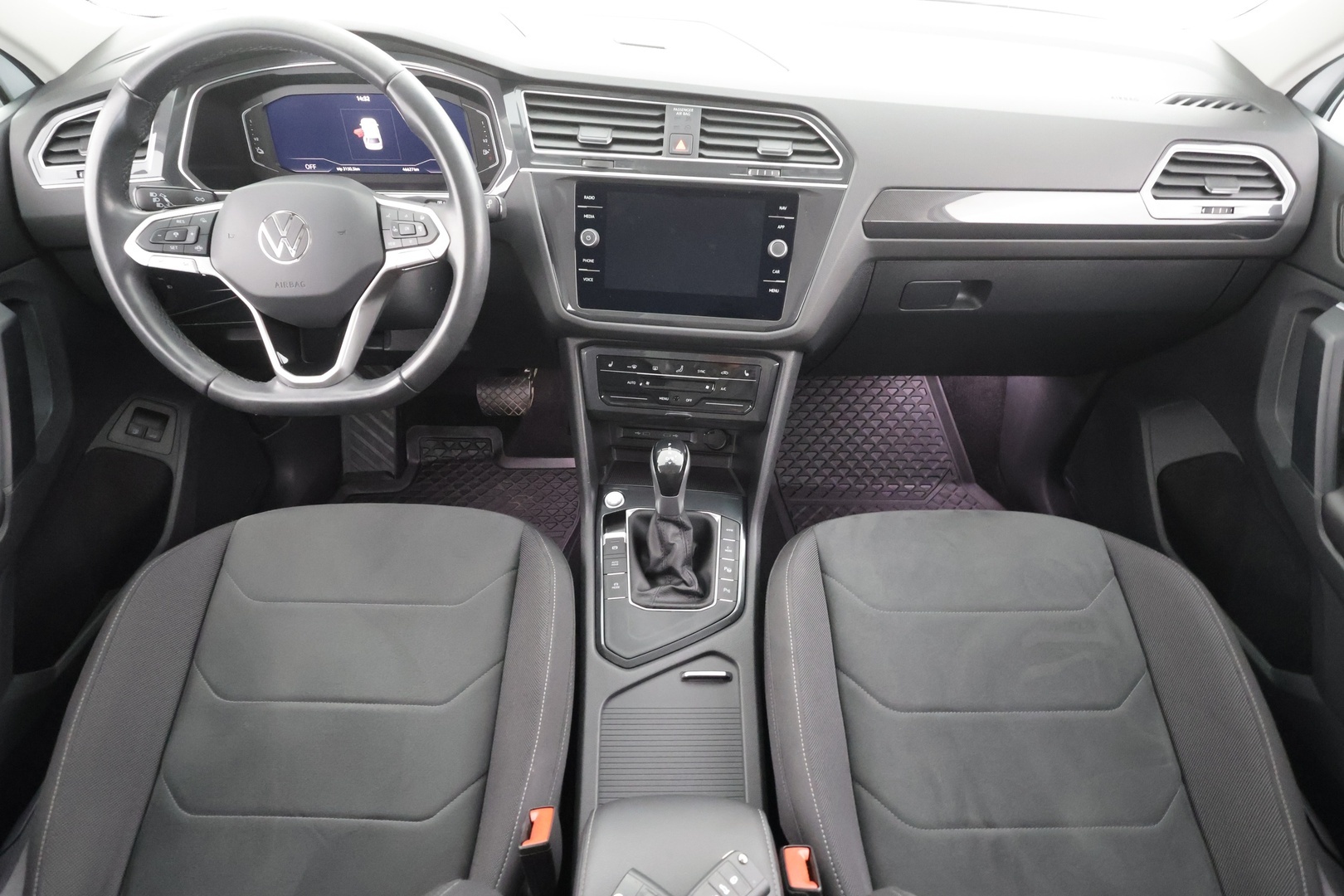 VOLKSWAGEN TIGUAN 2024