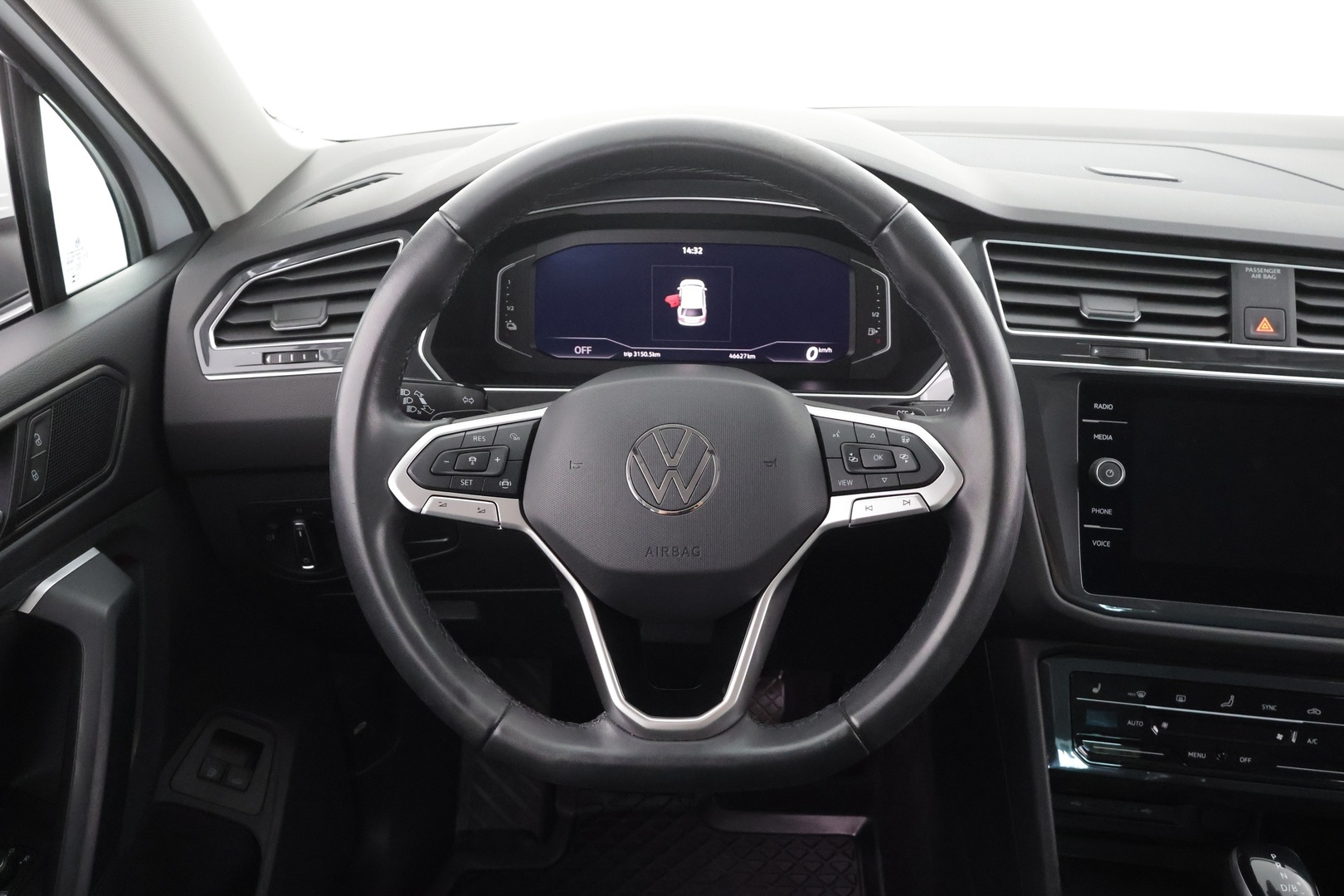 VOLKSWAGEN TIGUAN 2024