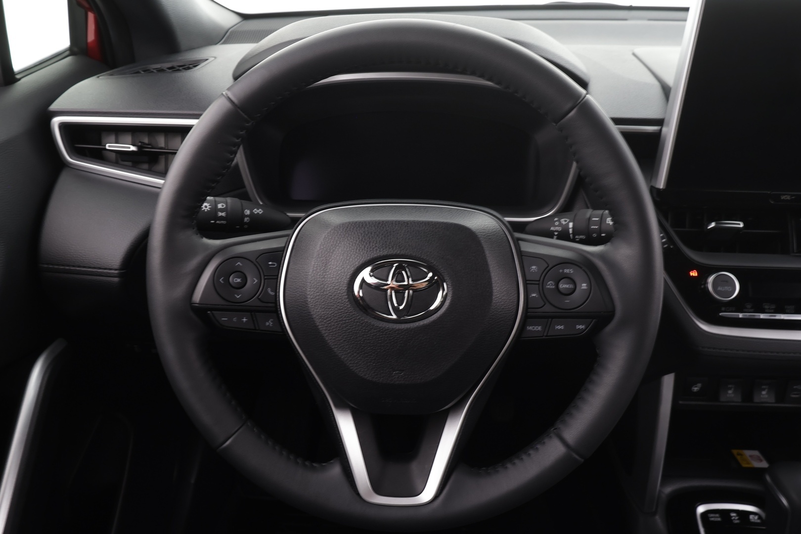 TOYOTA COROLLA CROSS 2024