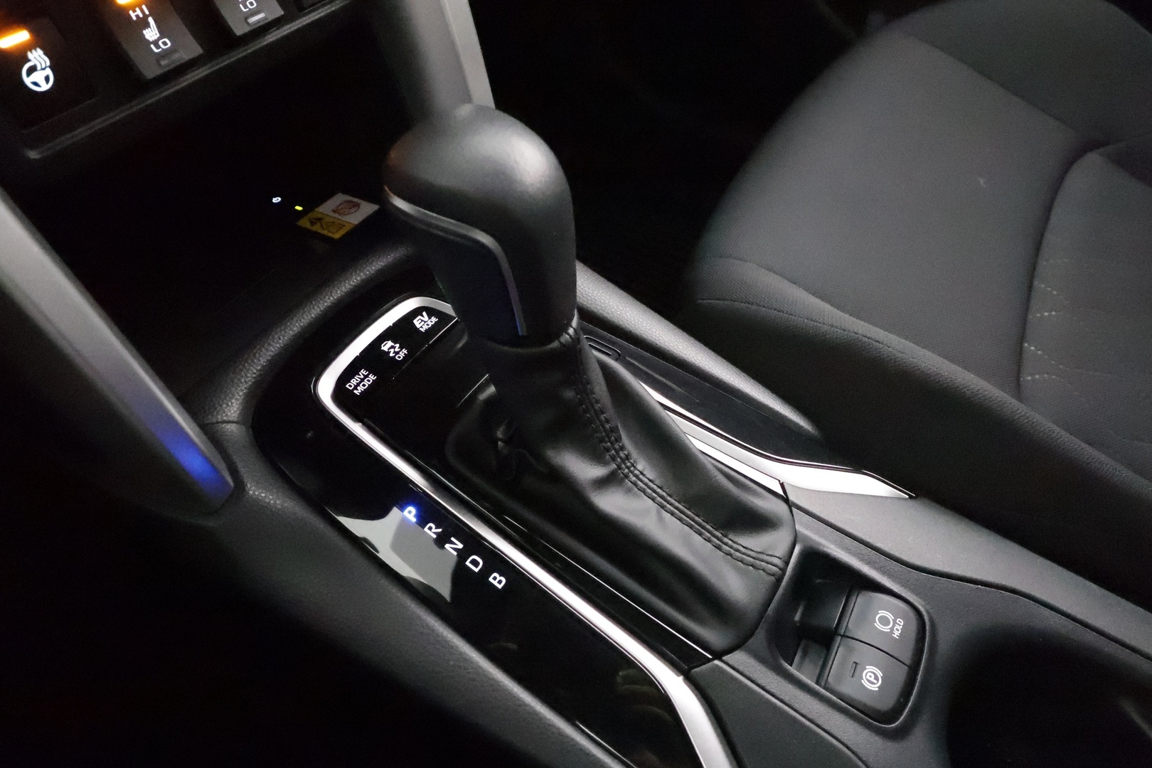 TOYOTA COROLLA CROSS 2024