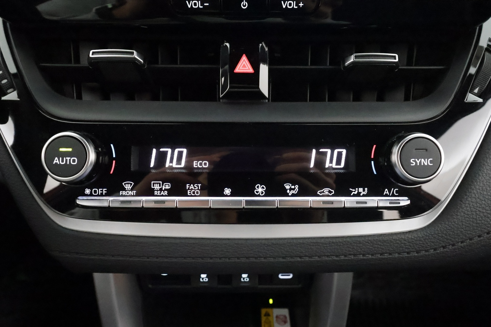 TOYOTA COROLLA CROSS 2024