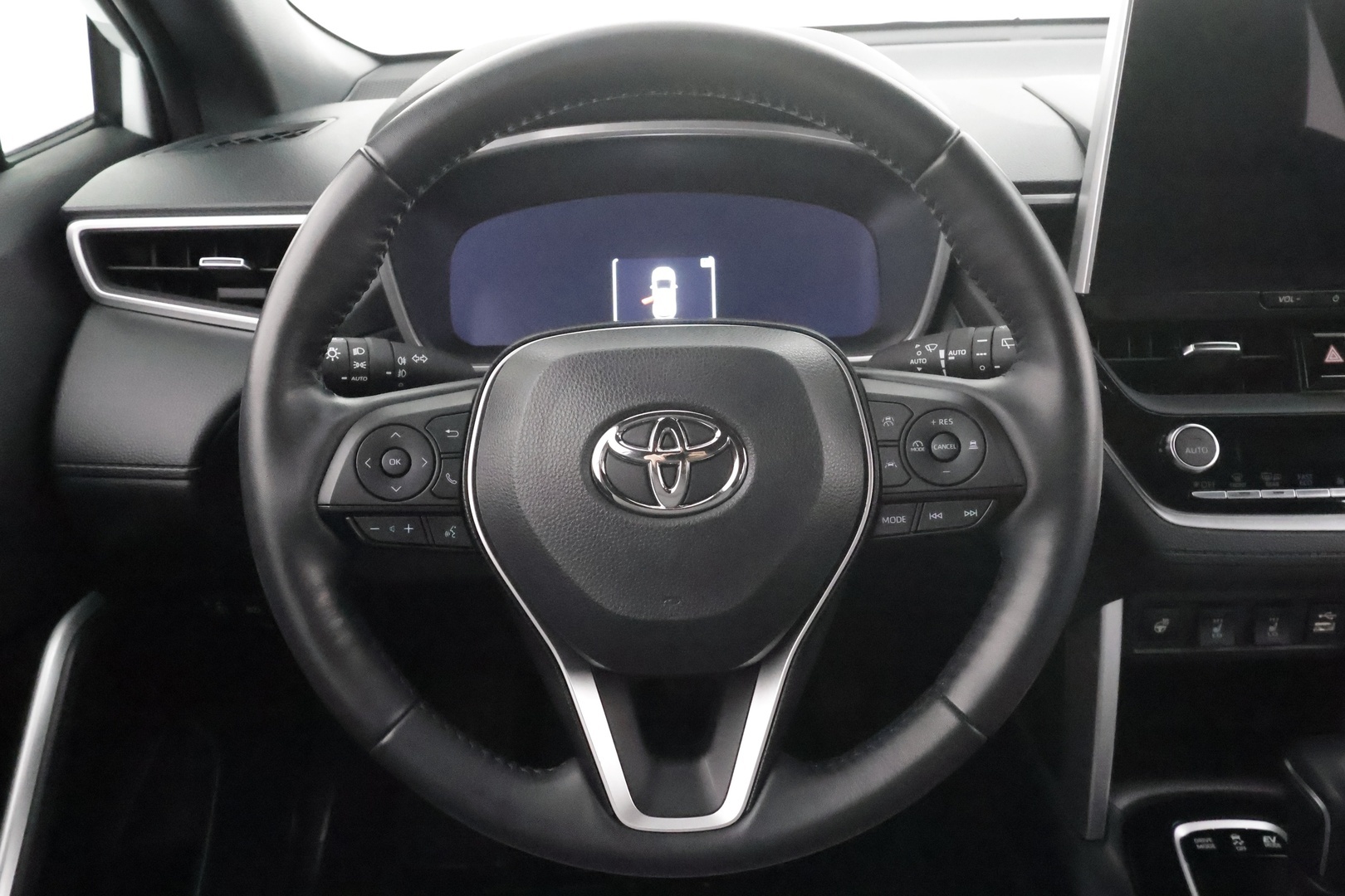 TOYOTA COROLLA CROSS 2024