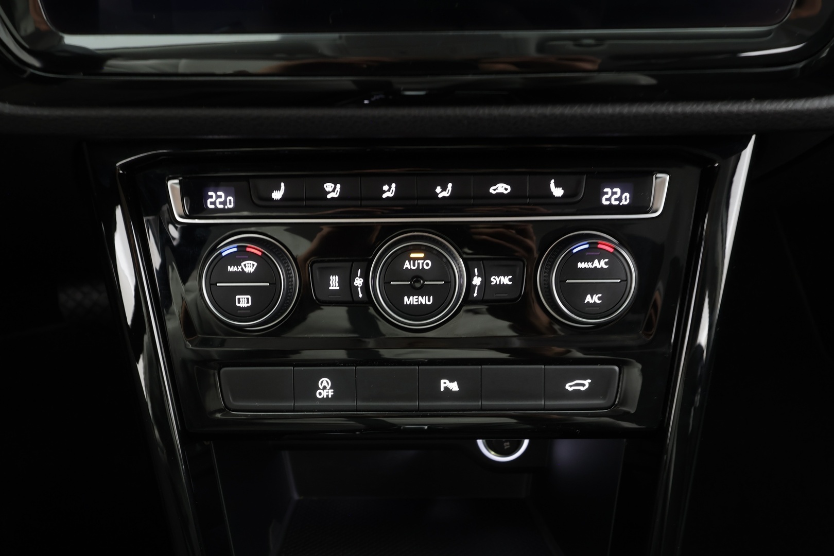 VOLKSWAGEN TOURAN 2018