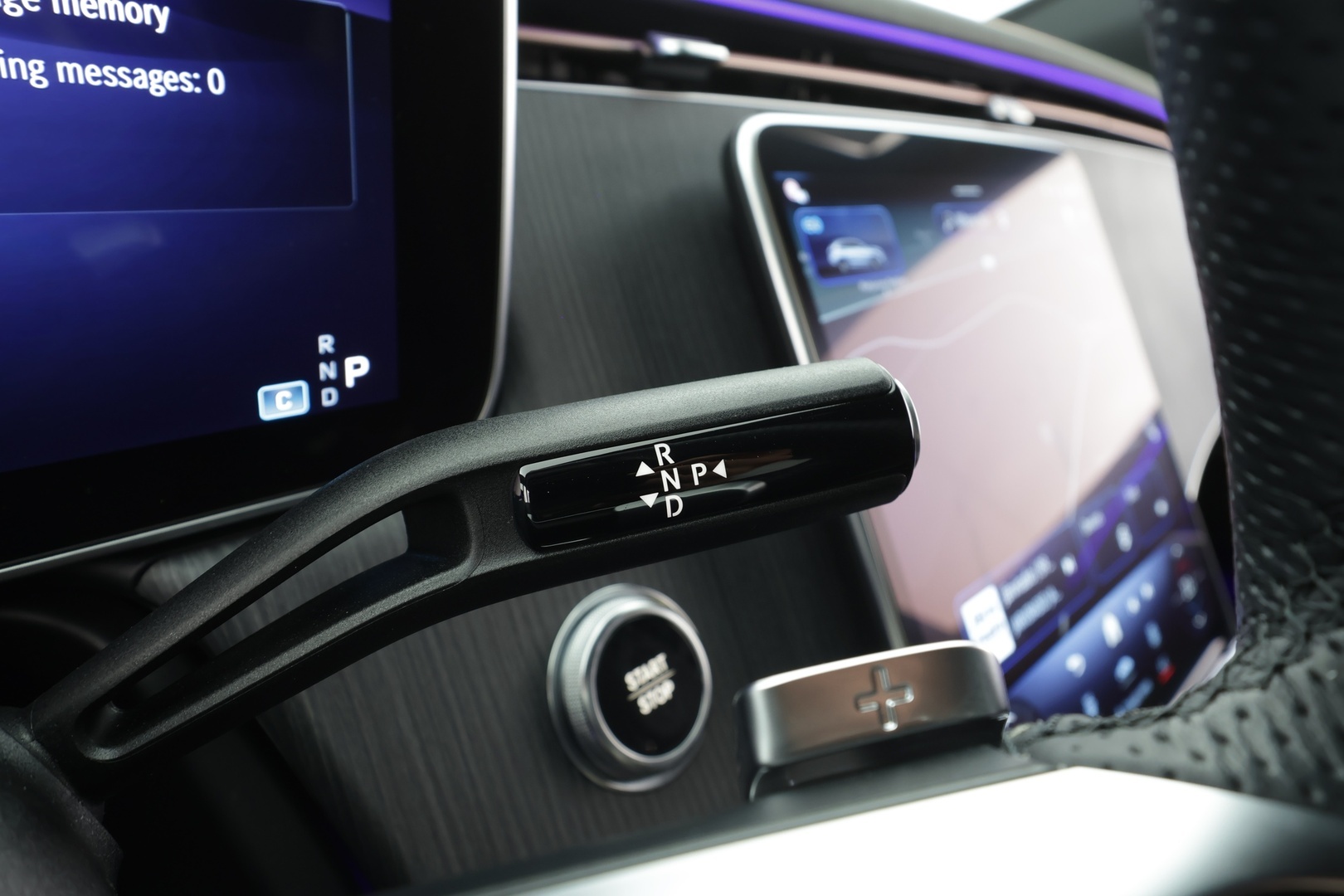 MERCEDES-BENZ EQE SUV 2025