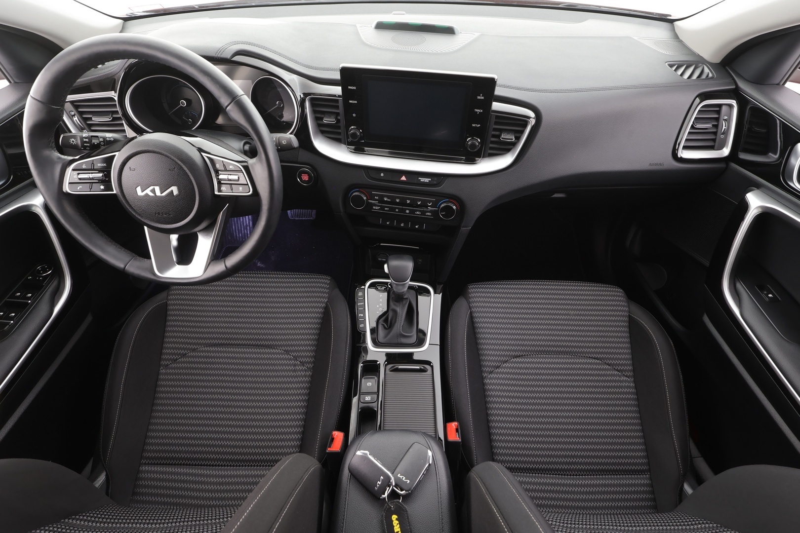 KIA XCEED 2023