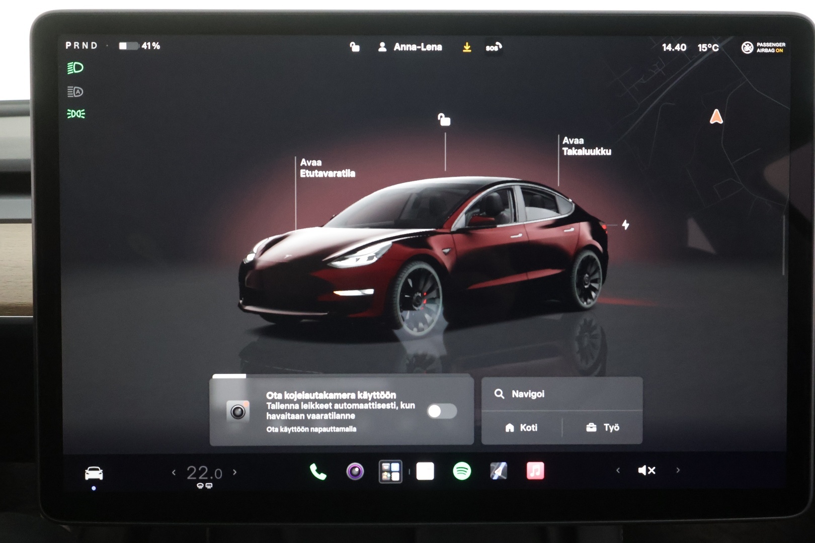 TESLA MODEL 3 2023