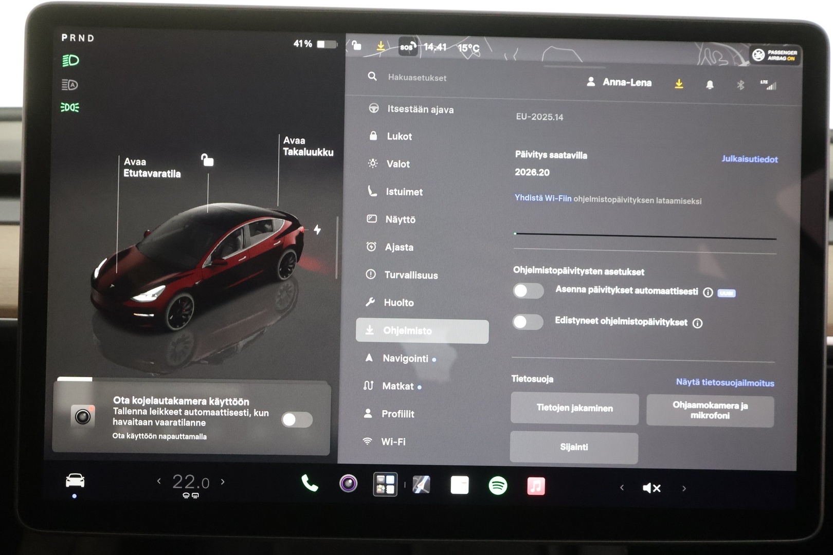 TESLA MODEL 3 2023