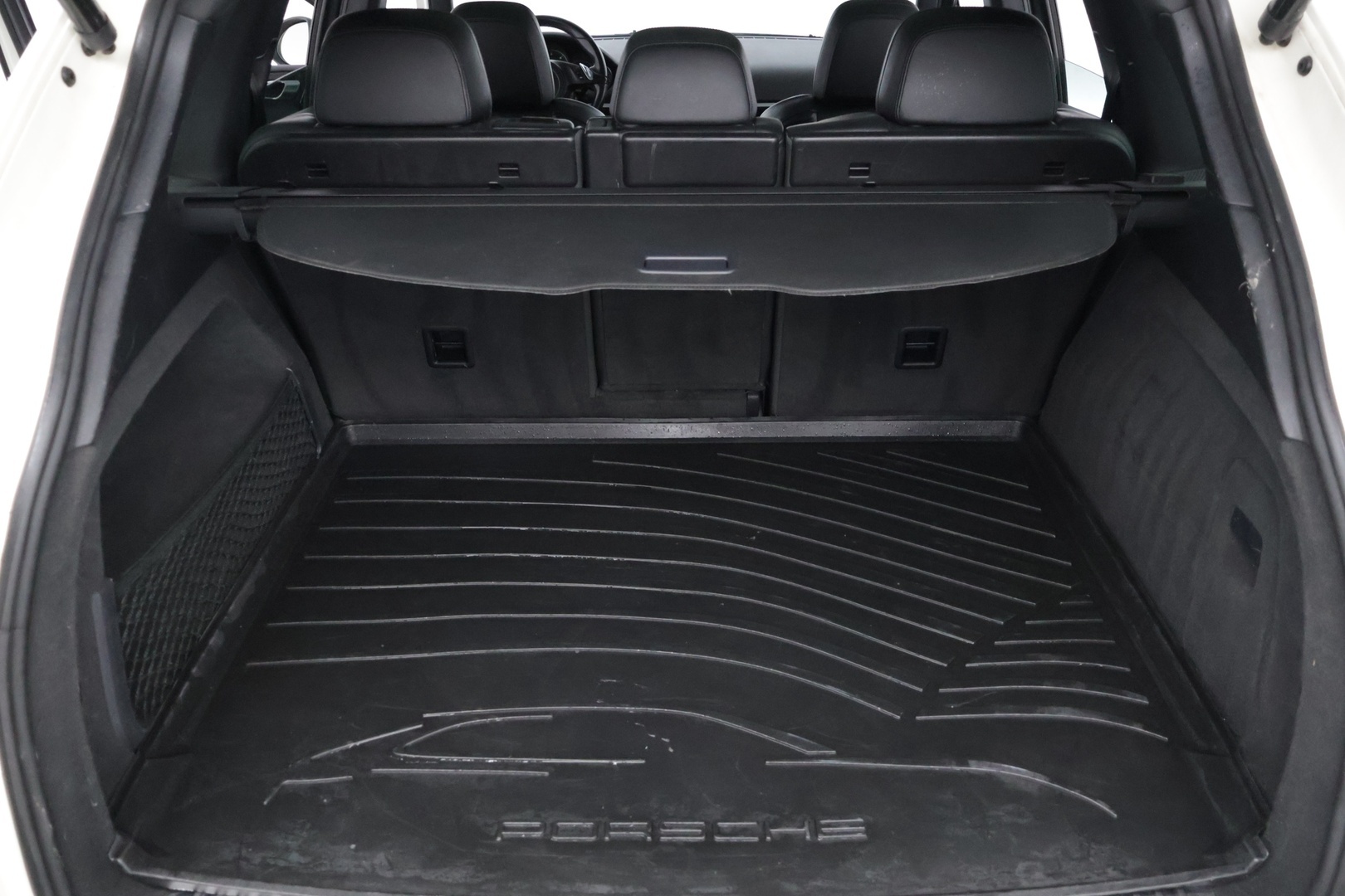 PORSCHE Cayenne 2012