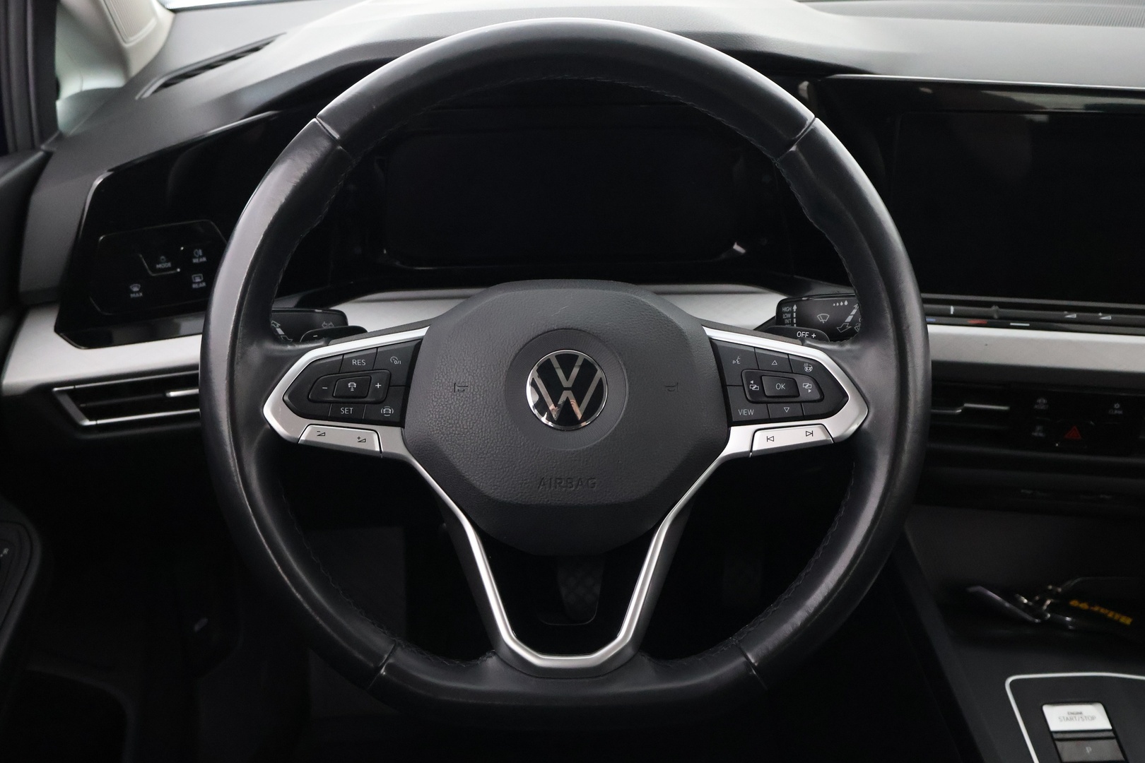 VOLKSWAGEN Golf 2020