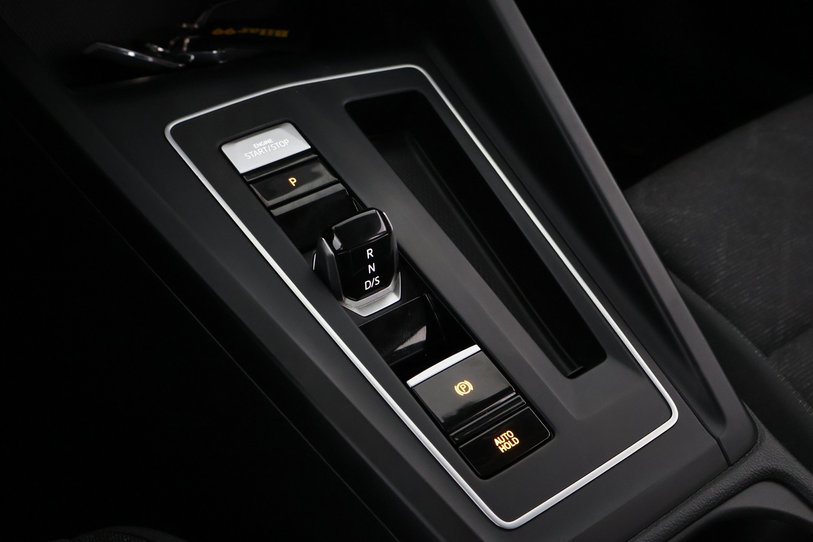 VOLKSWAGEN Golf 2020