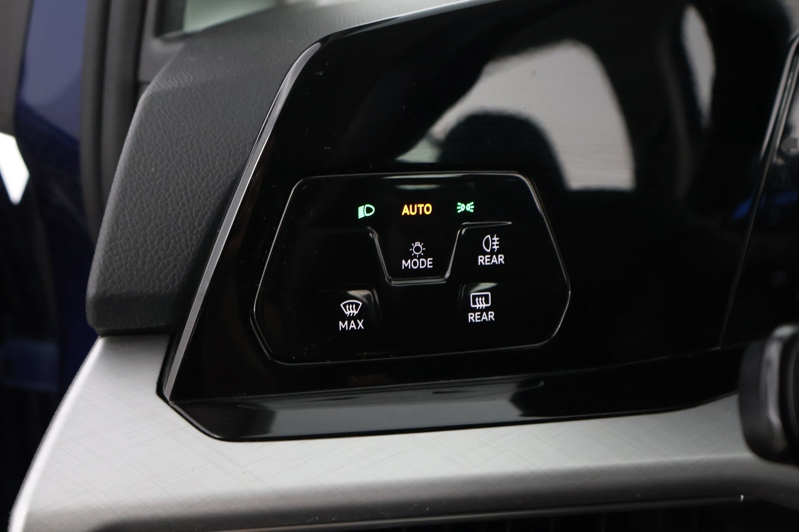 VOLKSWAGEN Golf 2020