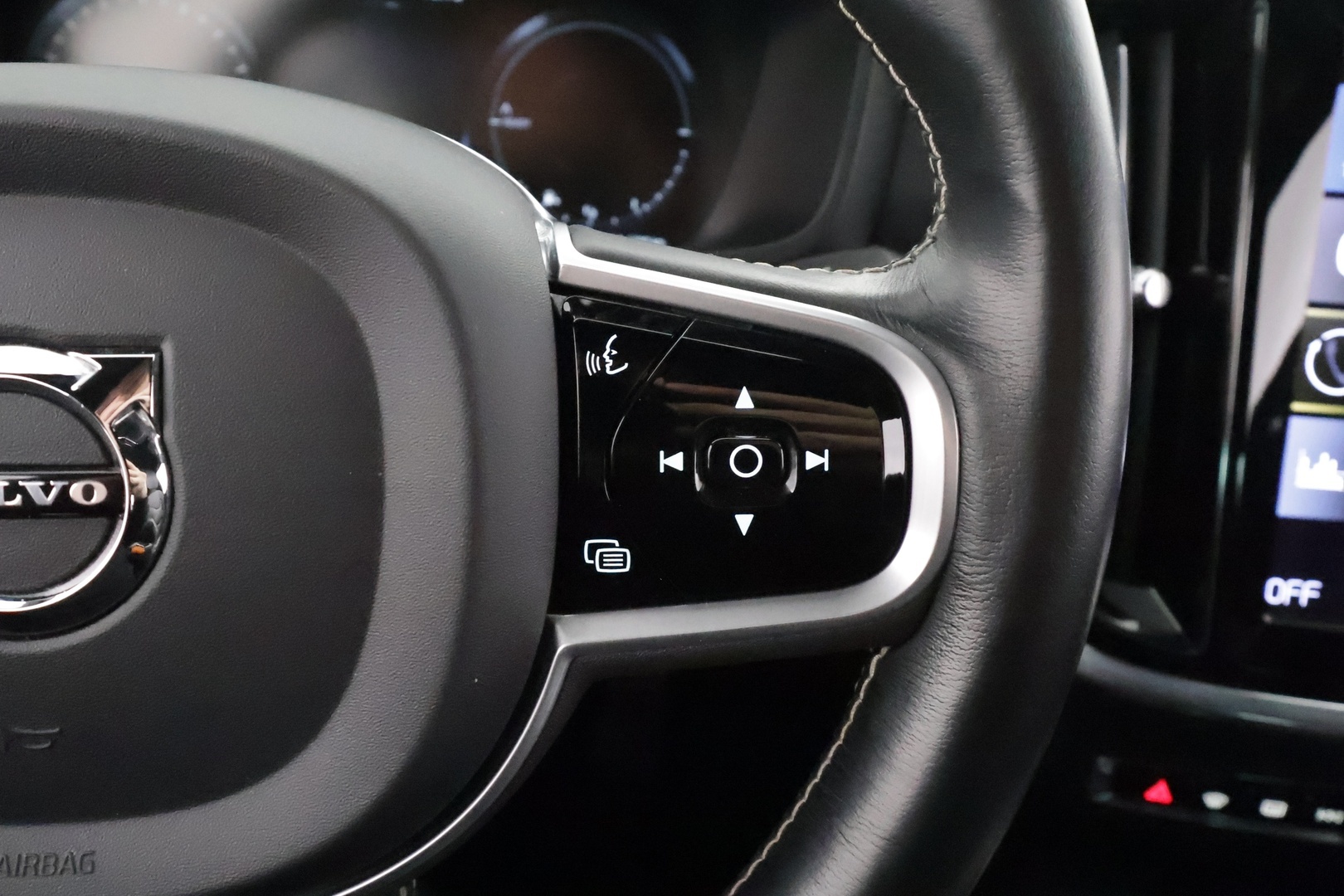 VOLVO S60 2021