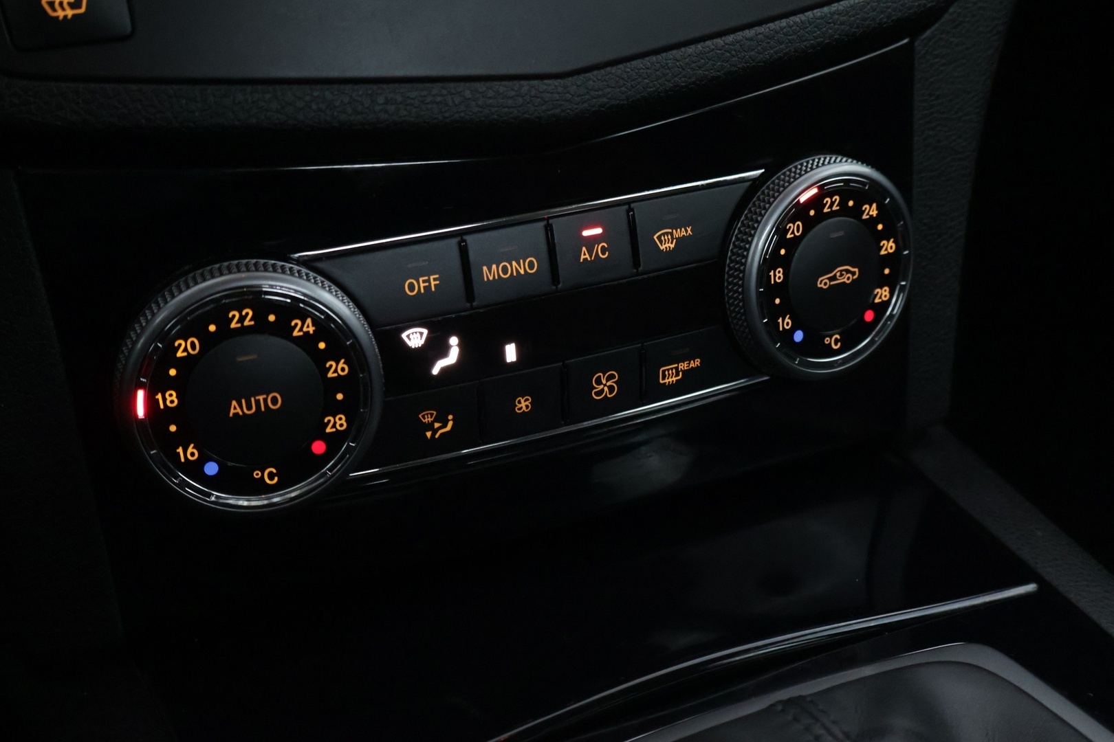 MERCEDES-BENZ C 2007