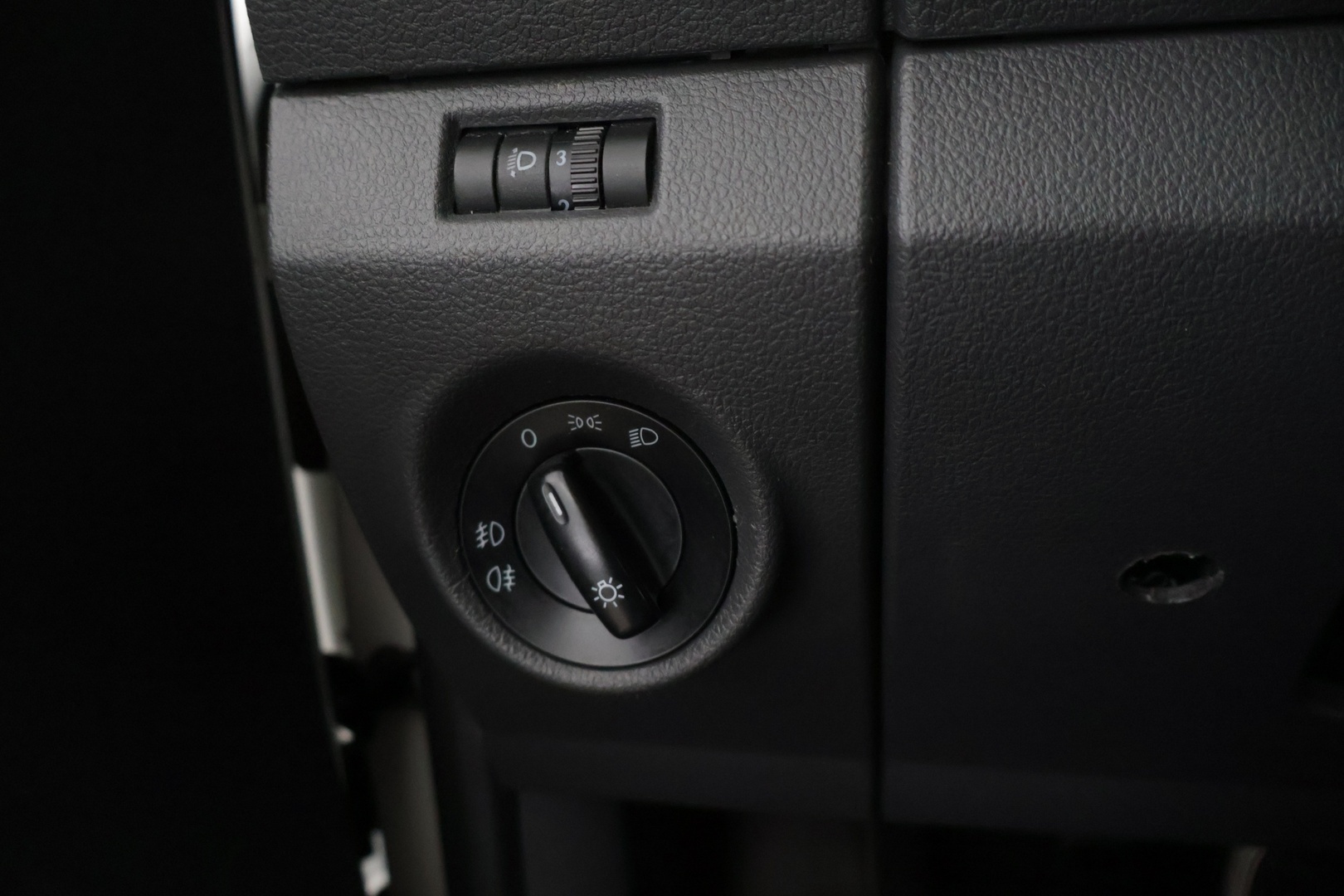 VOLKSWAGEN Amarok 2016