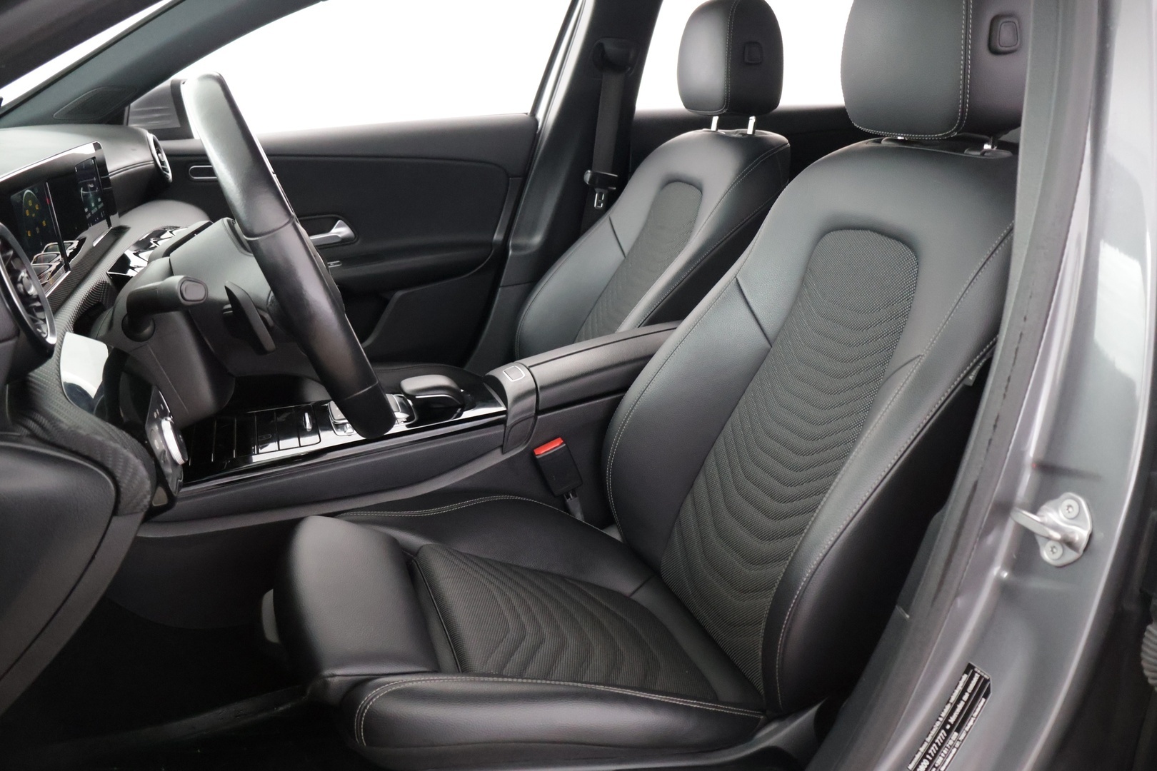 MERCEDES-BENZ A 2019