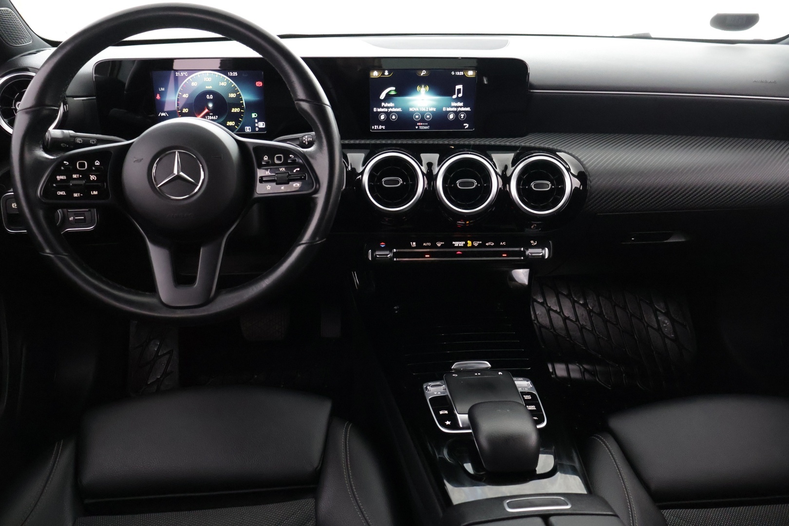 MERCEDES-BENZ A 2019