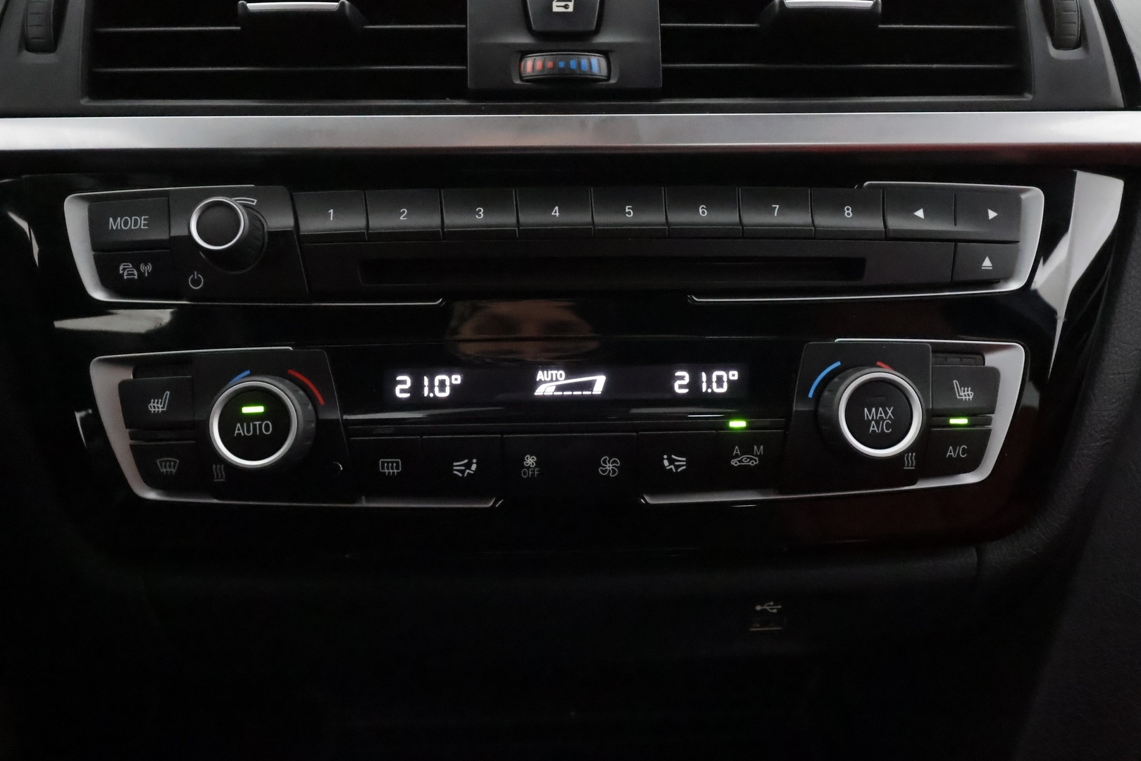 BMW 330 2018