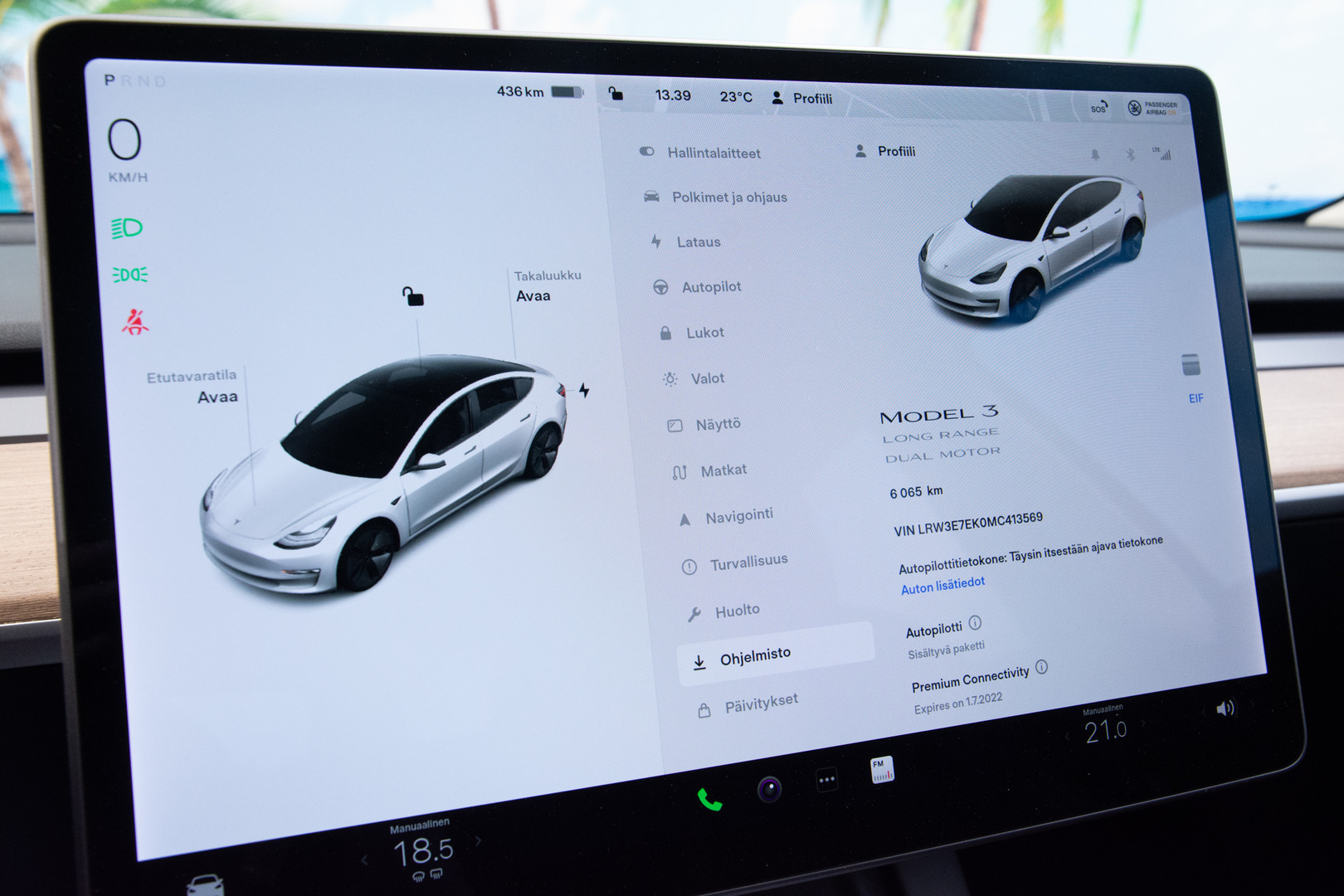 TESLA Model 3 2021