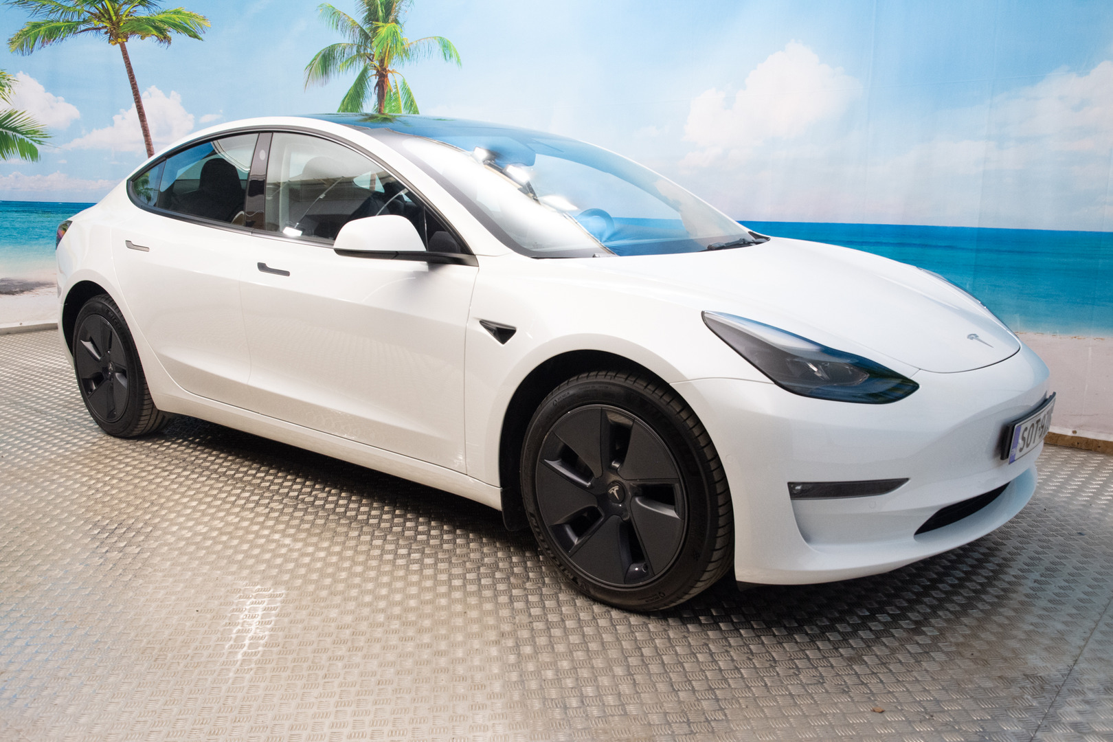 TESLA Model 3 2021