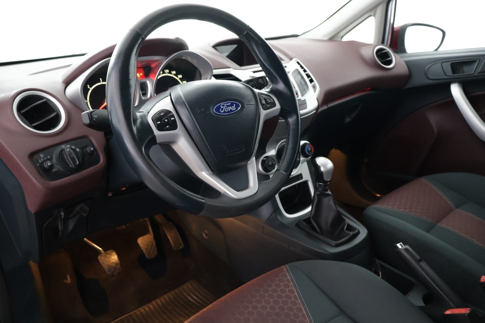 FORD Fiesta 2010