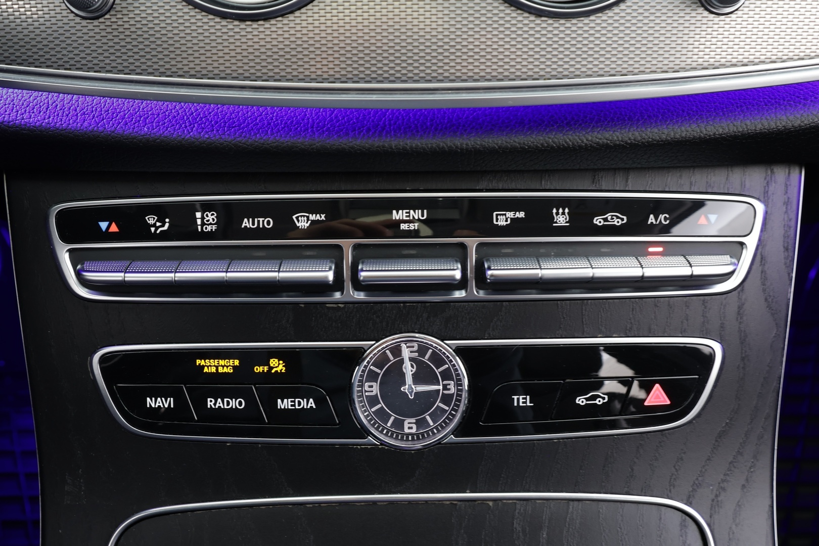 MERCEDES-BENZ E 2019