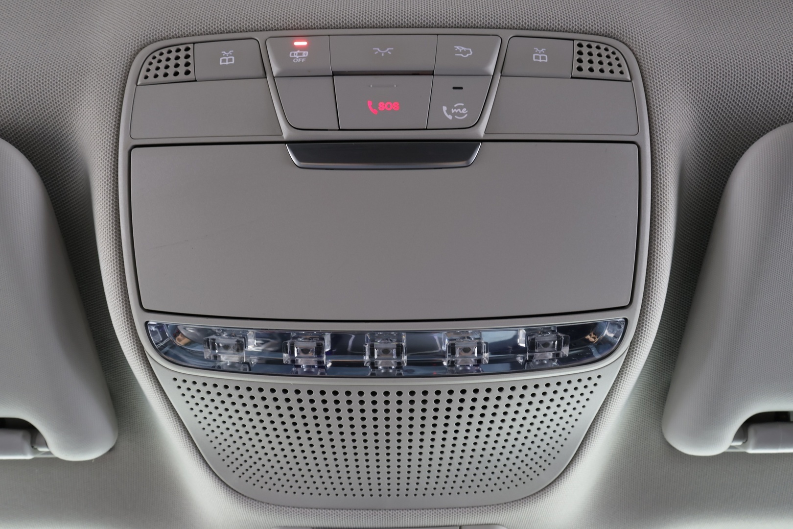 MERCEDES-BENZ E 2019