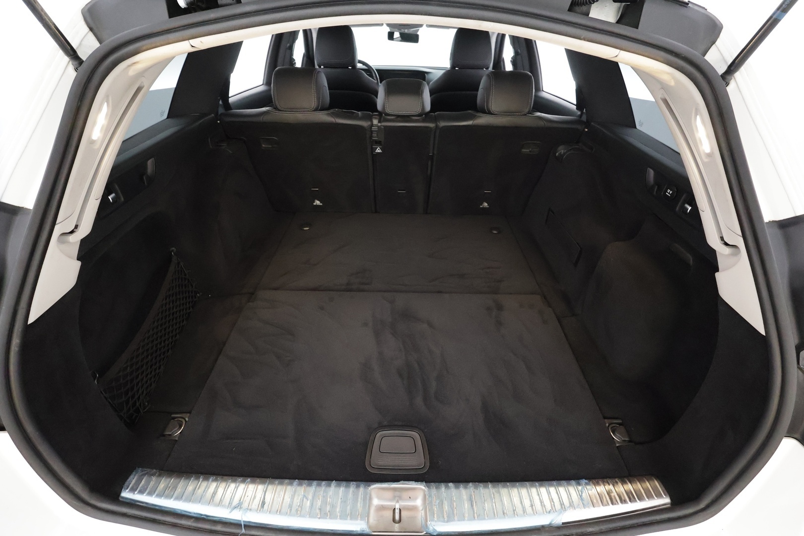 MERCEDES-BENZ E 2019