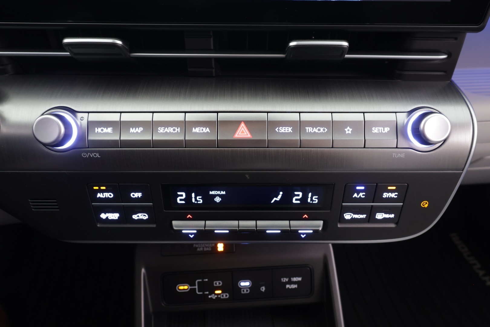 HYUNDAI KONA ELECTRIC 2025