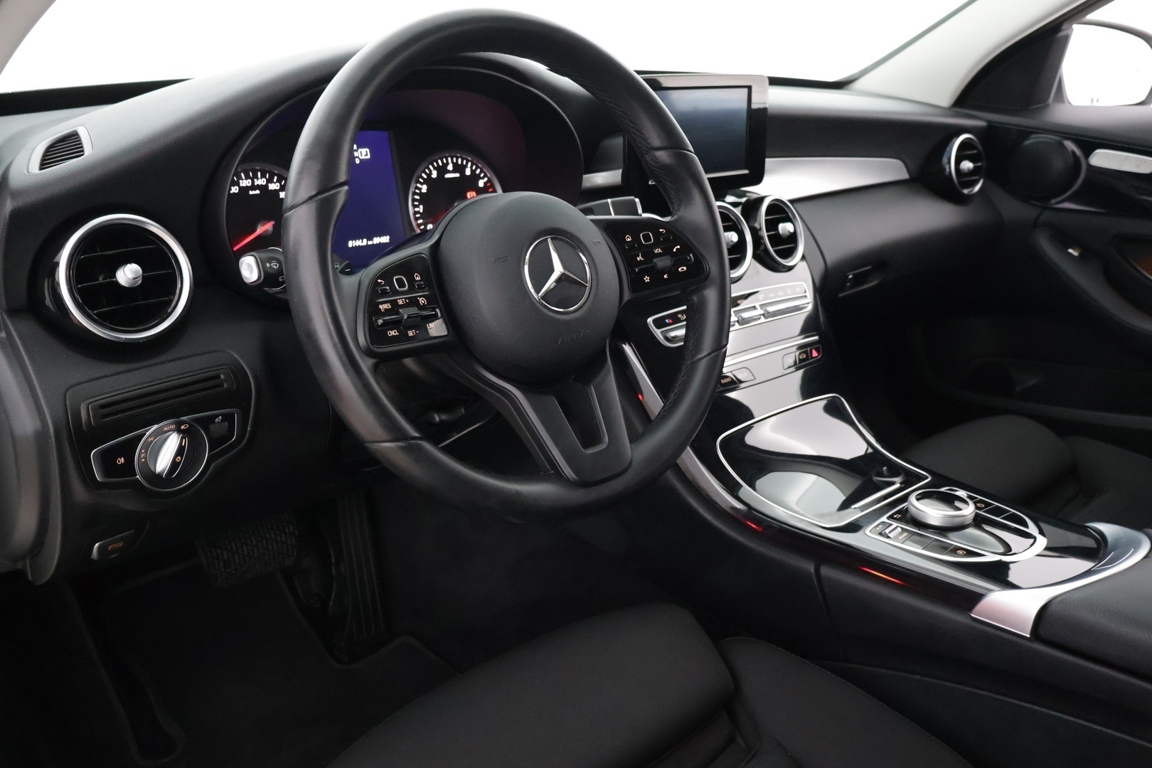 MERCEDES-BENZ C 2019