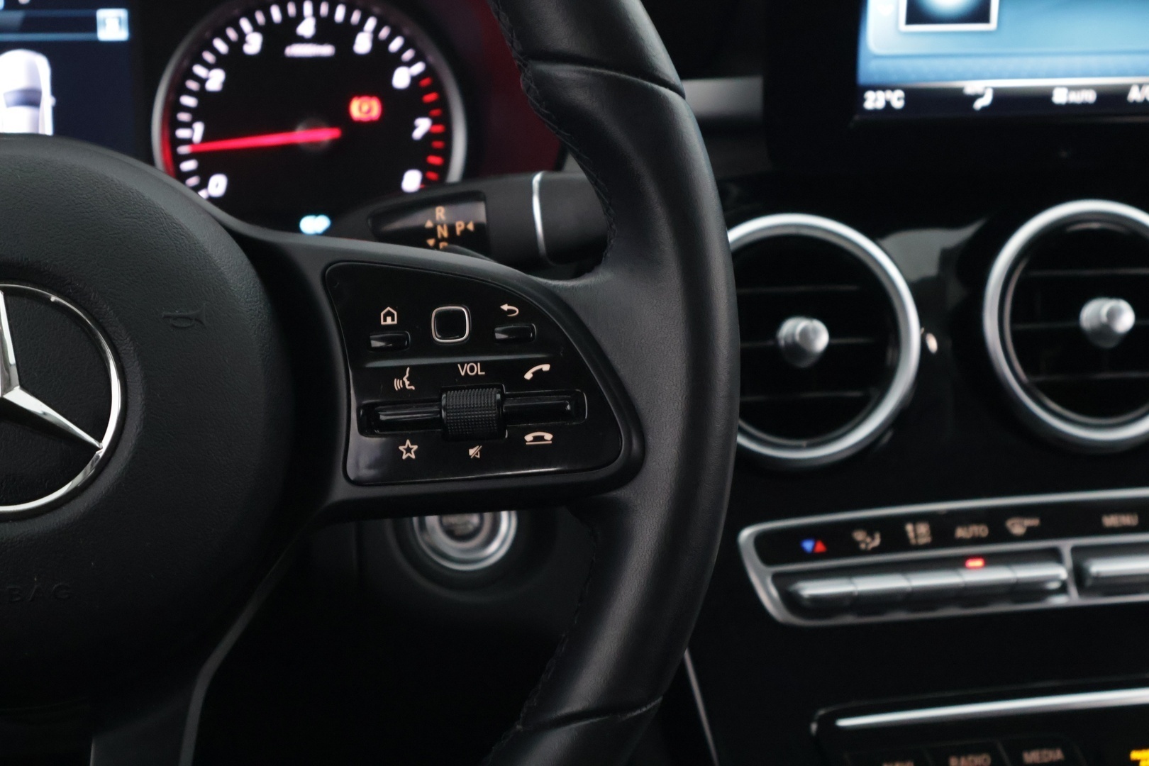 MERCEDES-BENZ C 2019