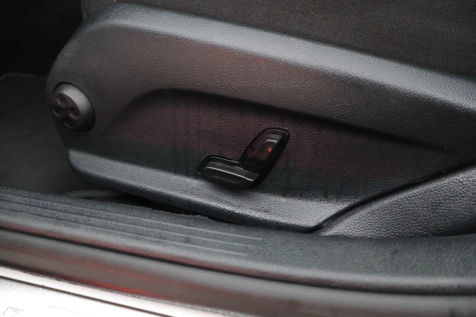 MERCEDES-BENZ C 2019