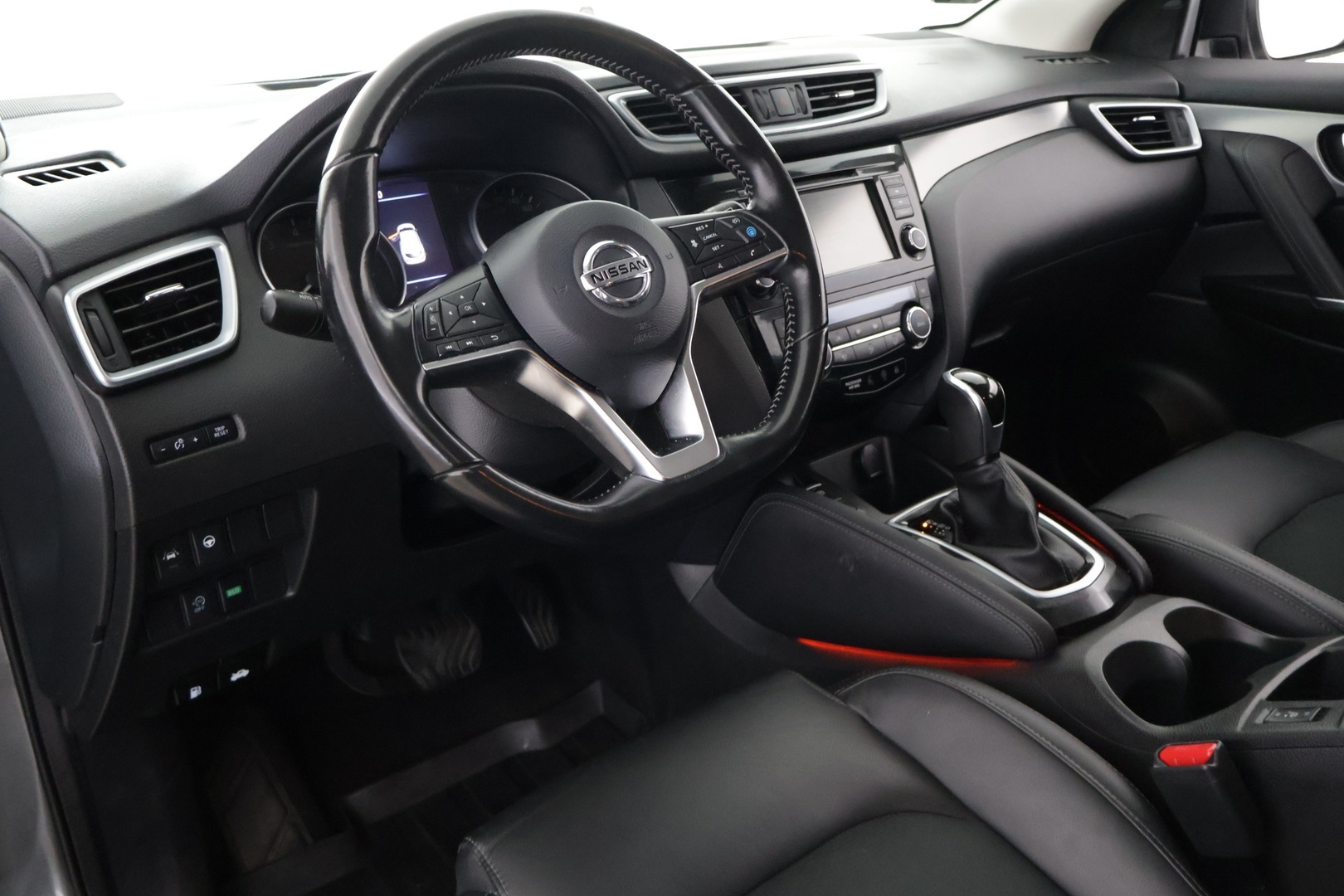 NISSAN Qashqai 2020