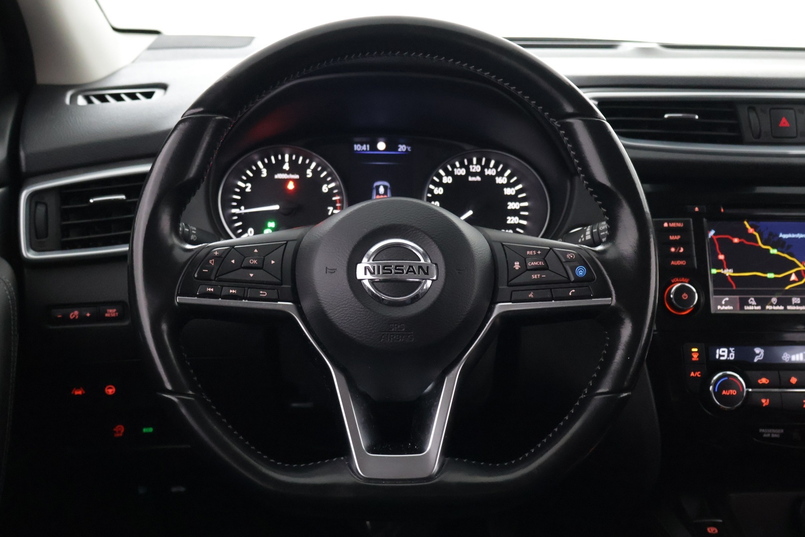 NISSAN Qashqai 2020