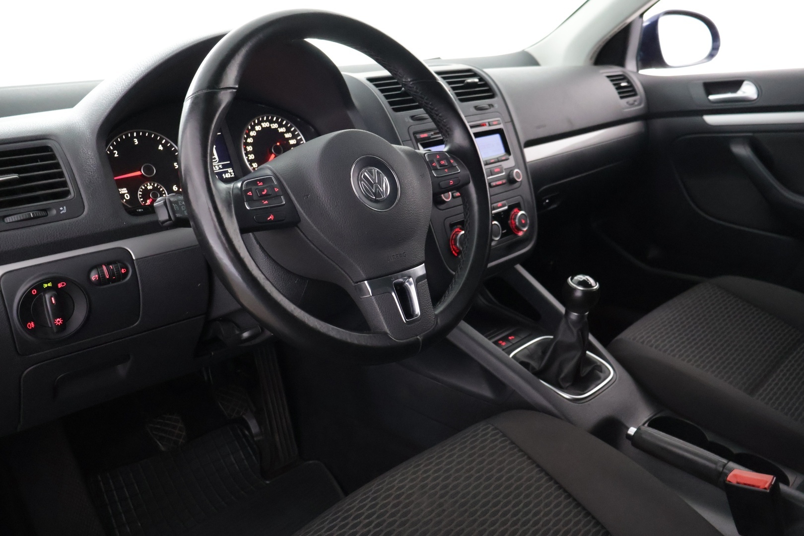 VOLKSWAGEN Jetta 2010