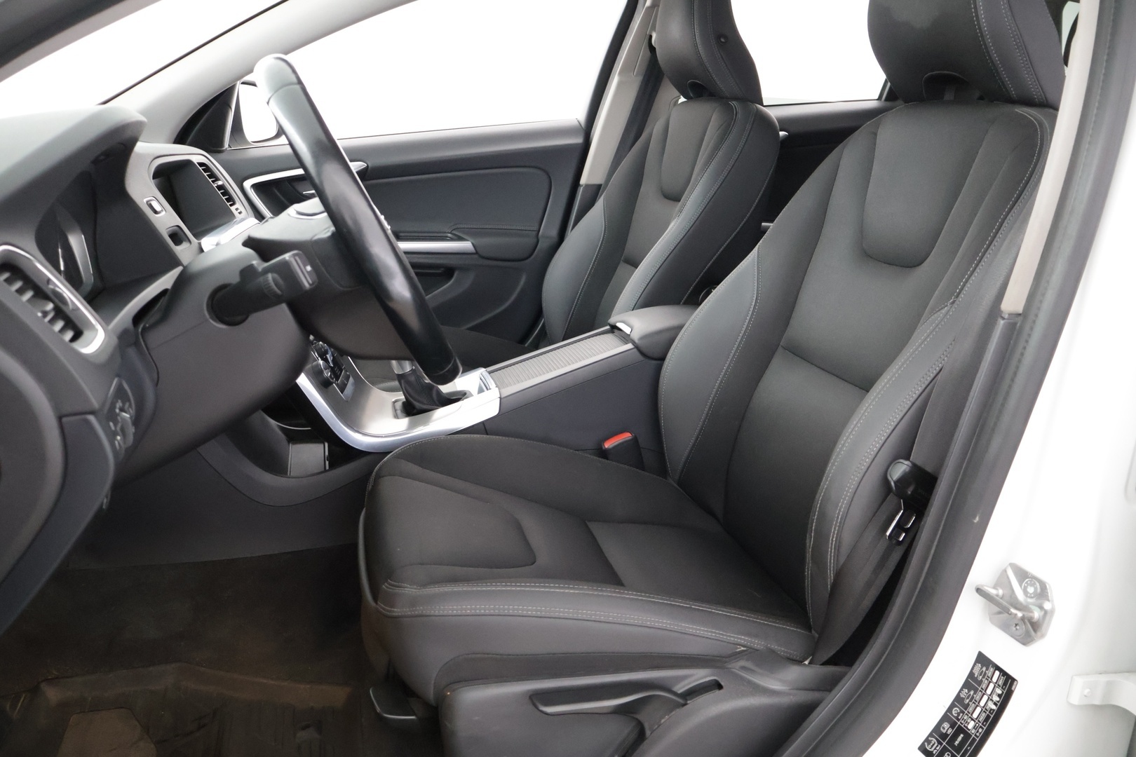 VOLVO V60 2014