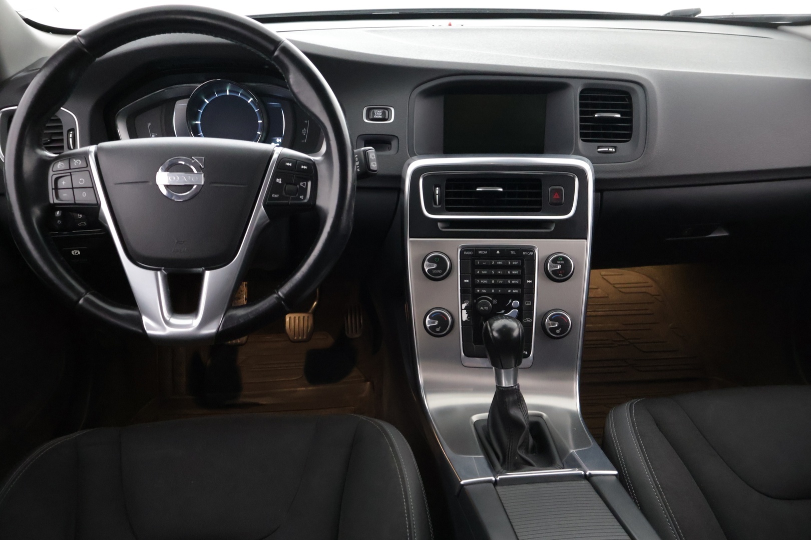 VOLVO V60 2014