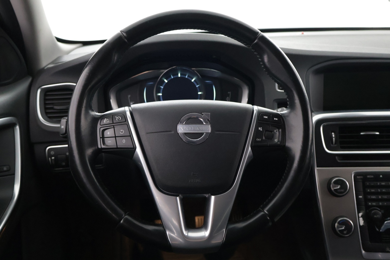 VOLVO V60 2014