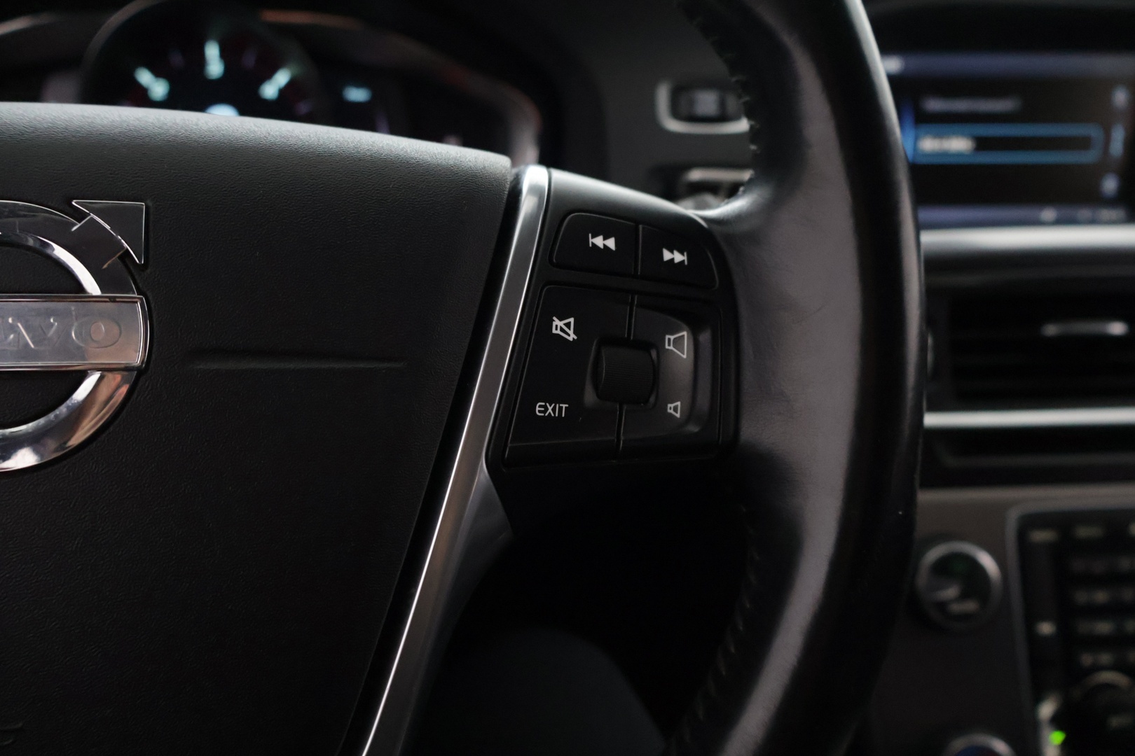 VOLVO V60 2014