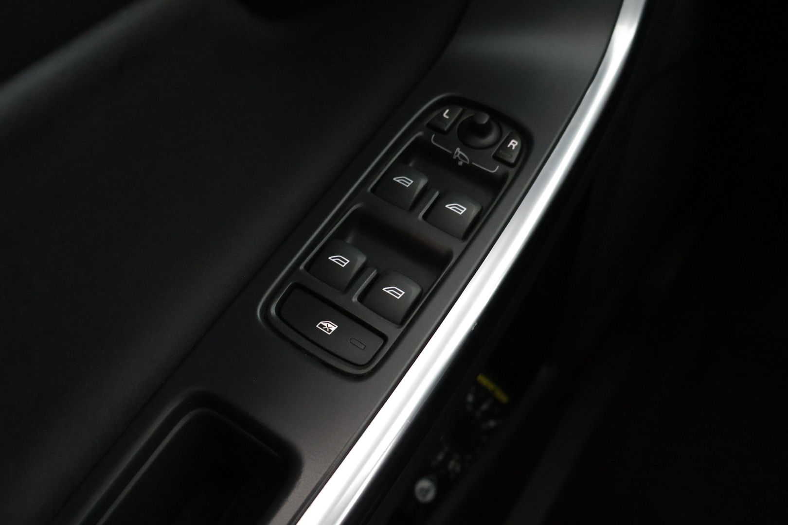 VOLVO V60 2014
