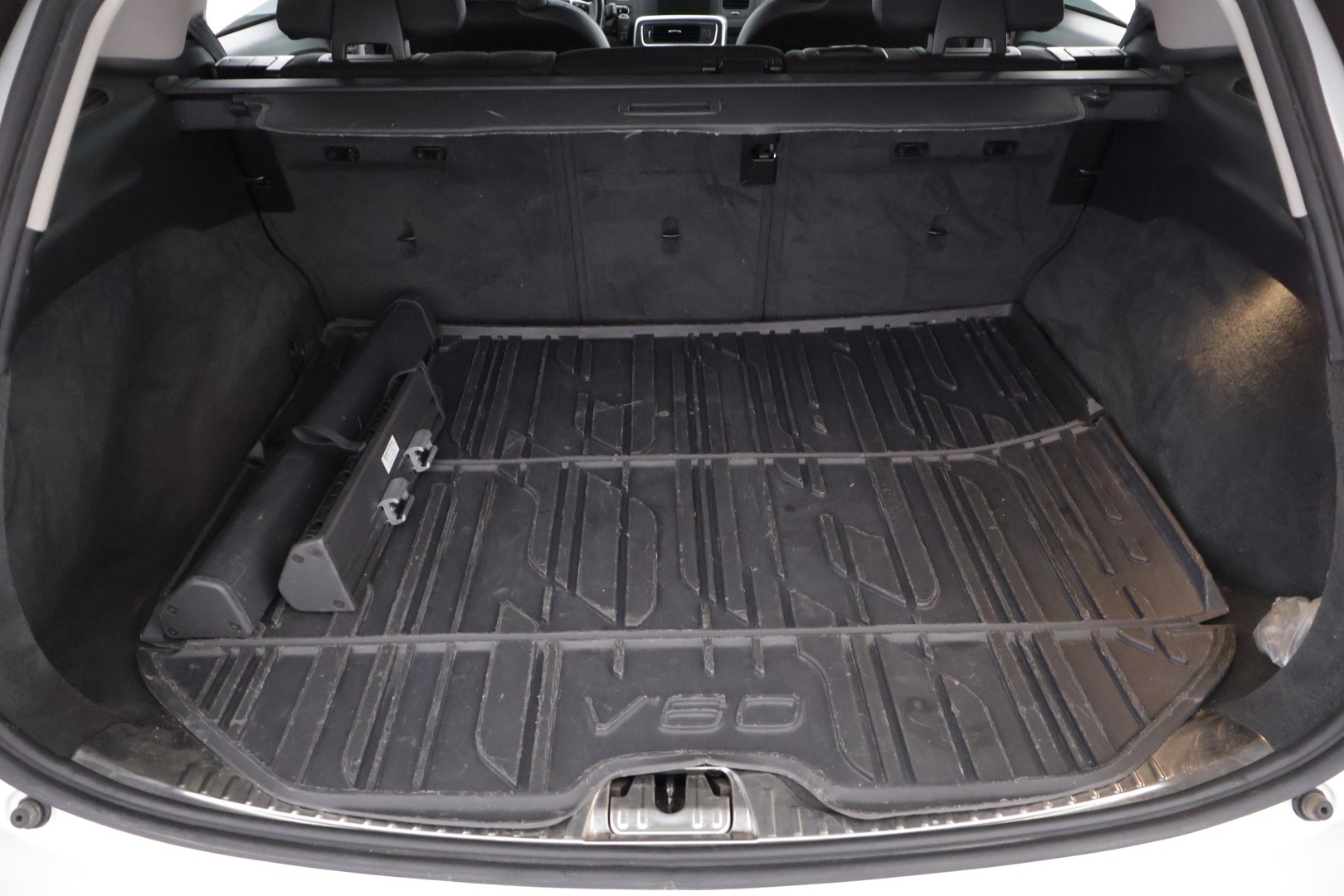 VOLVO V60 2014